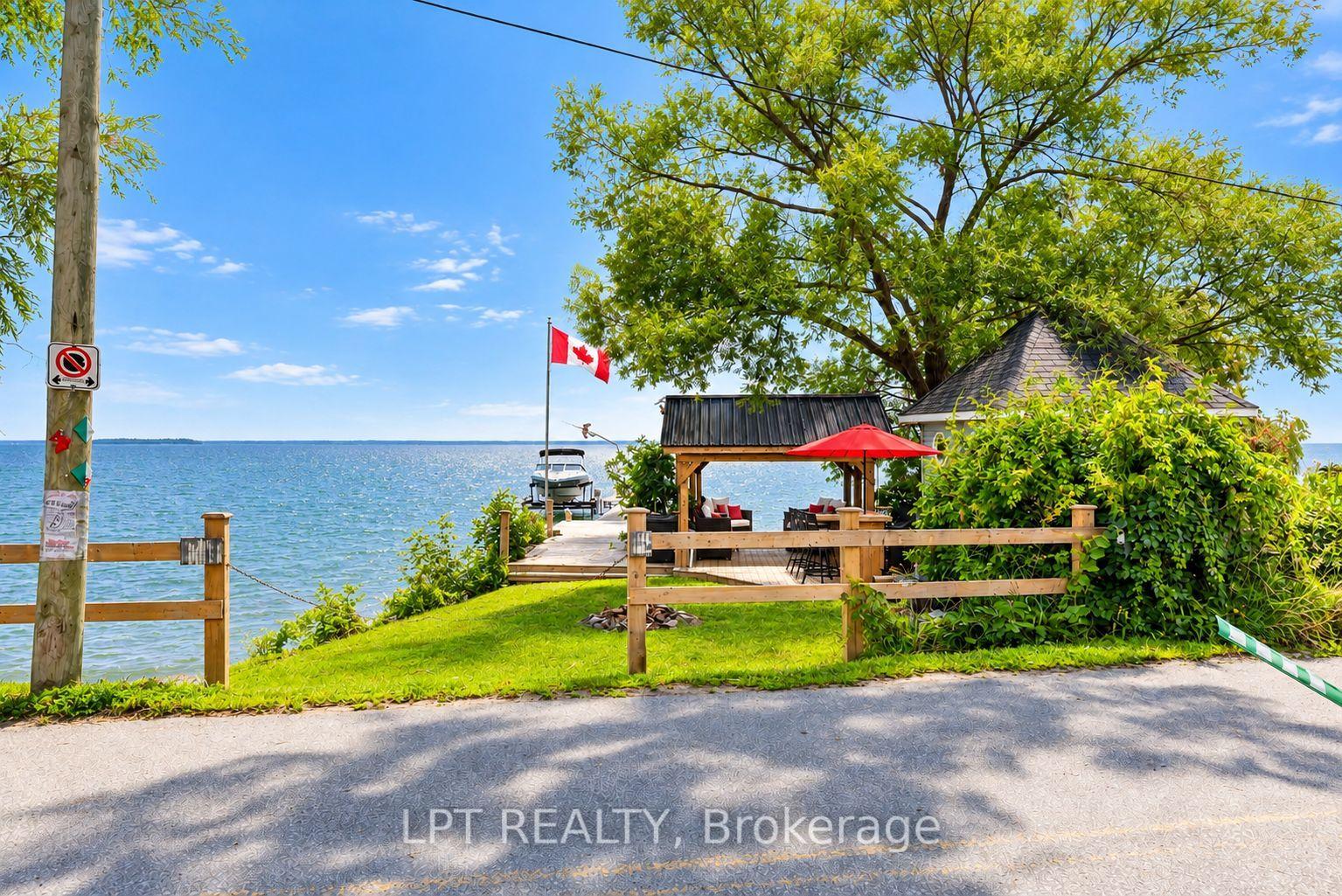 Photo 6 of 427 Lake Drive E, Georgina, Historic Lakeshore Communities — HOMEH