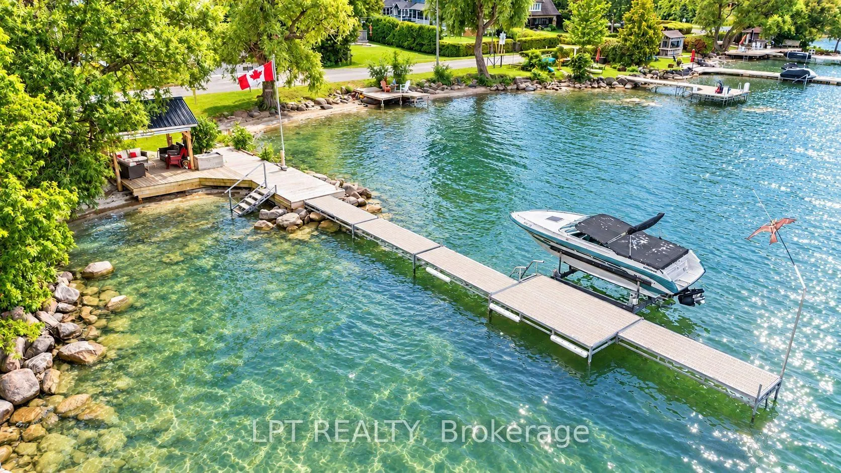 Photo of 427 Lake Drive E