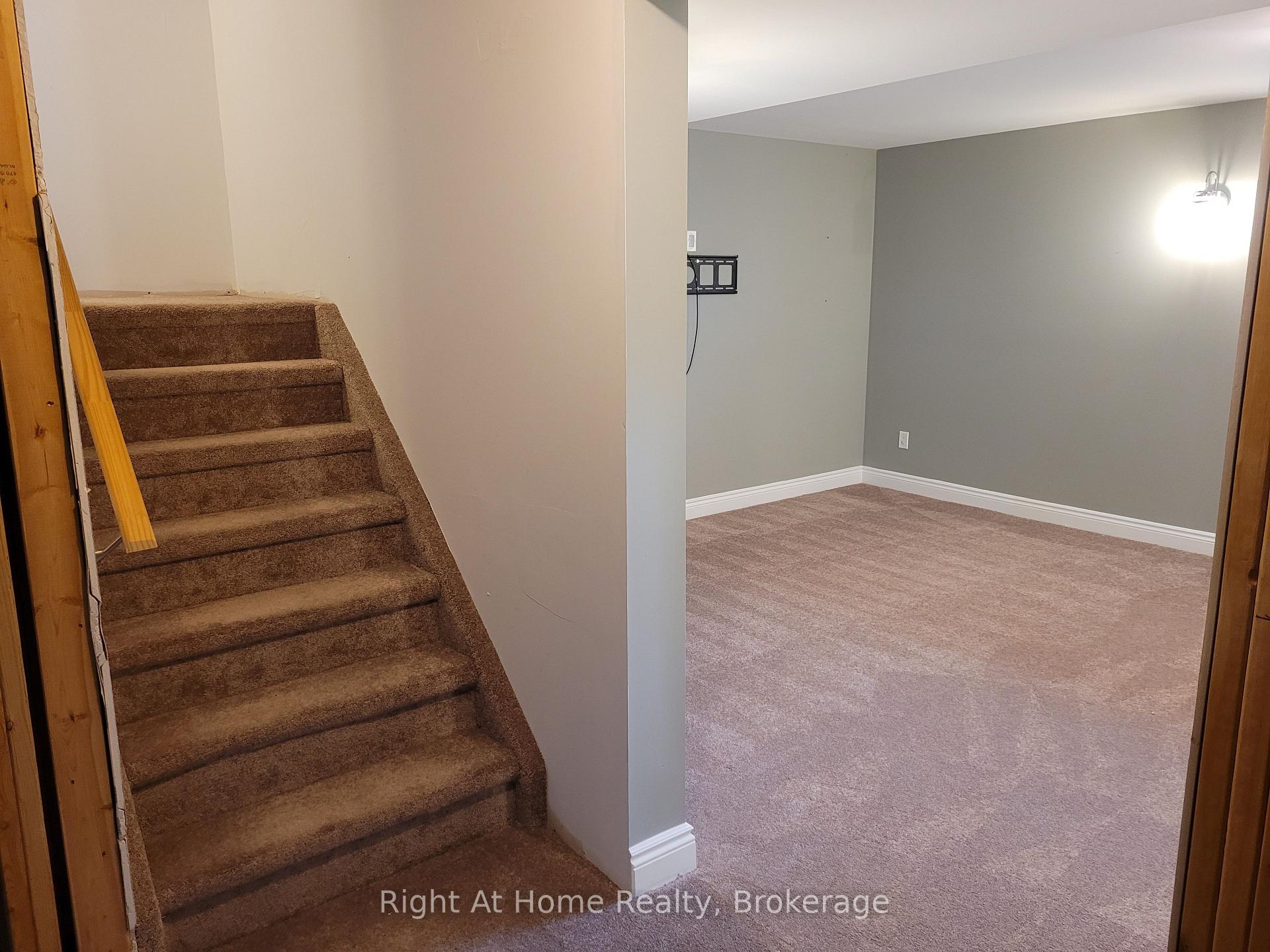 Photo 9 of 294 Brookhill Boulevard, Clarington, Bowmanville — HOMEH