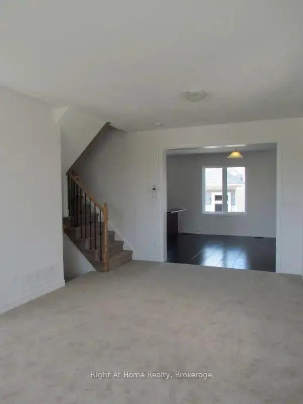 Photo 6 of 294 Brookhill Boulevard, Clarington, Bowmanville — HOMEH