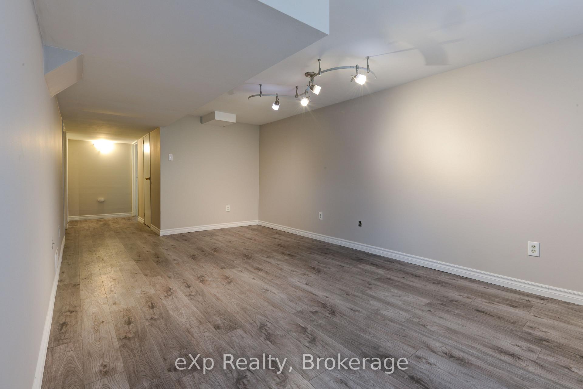 Photo 4 of Unit LOWER, 475 Admiral Drive, London, East I — HOMEH