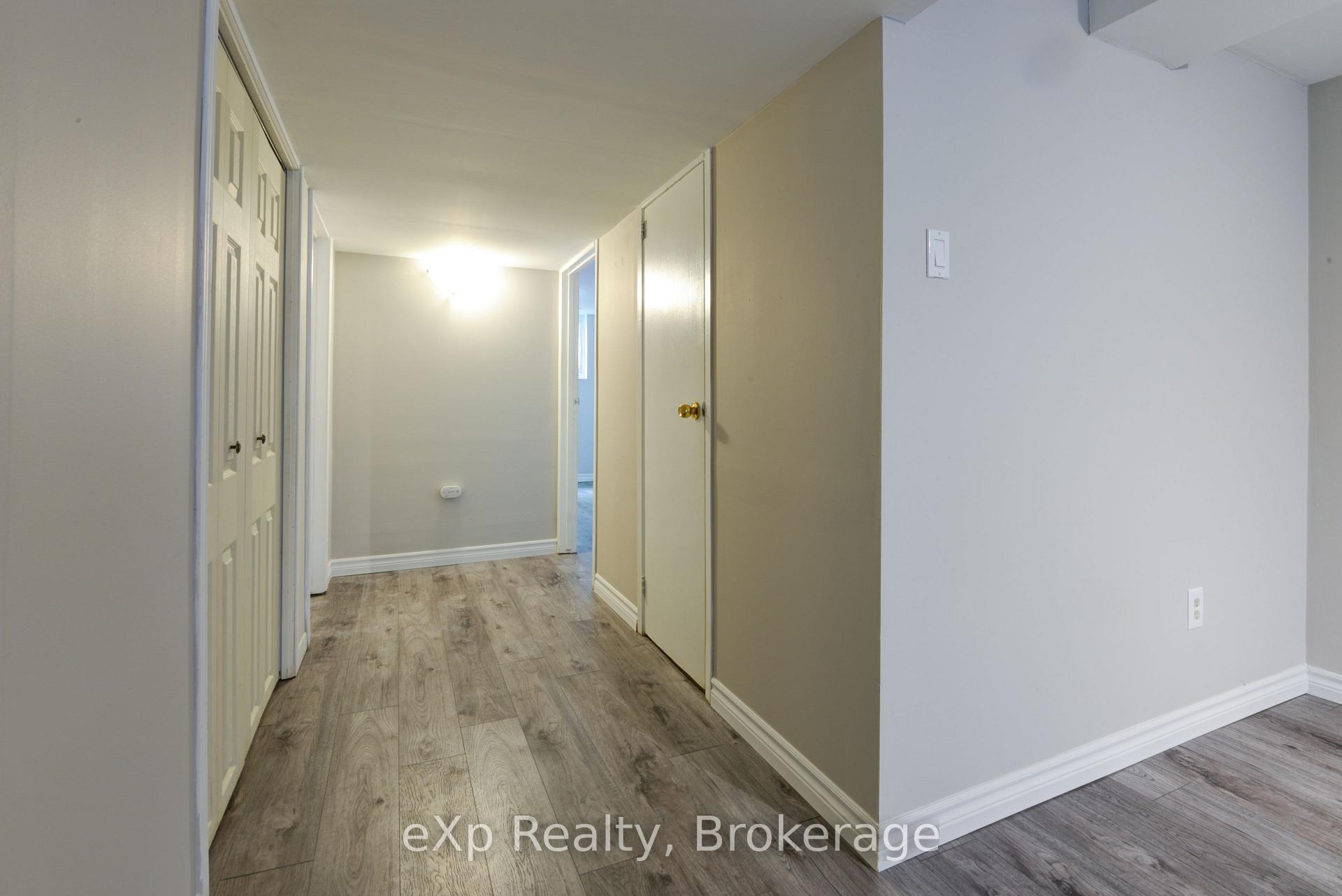 Photo 10 of Unit LOWER, 475 Admiral Drive, London, East I — HOMEH