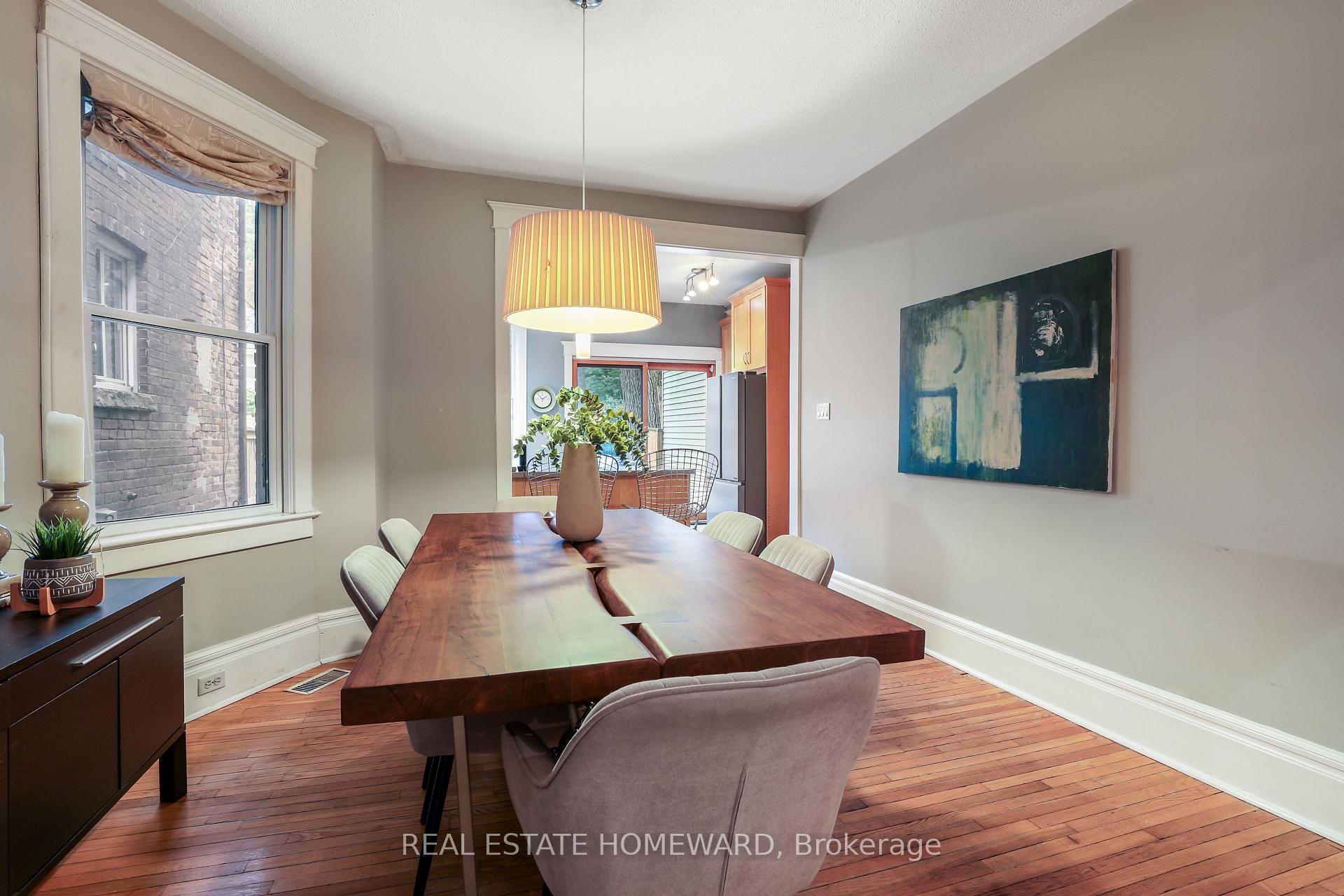 Photo 11 of 207 Waverley Road, Toronto, The Beaches — HOMEH