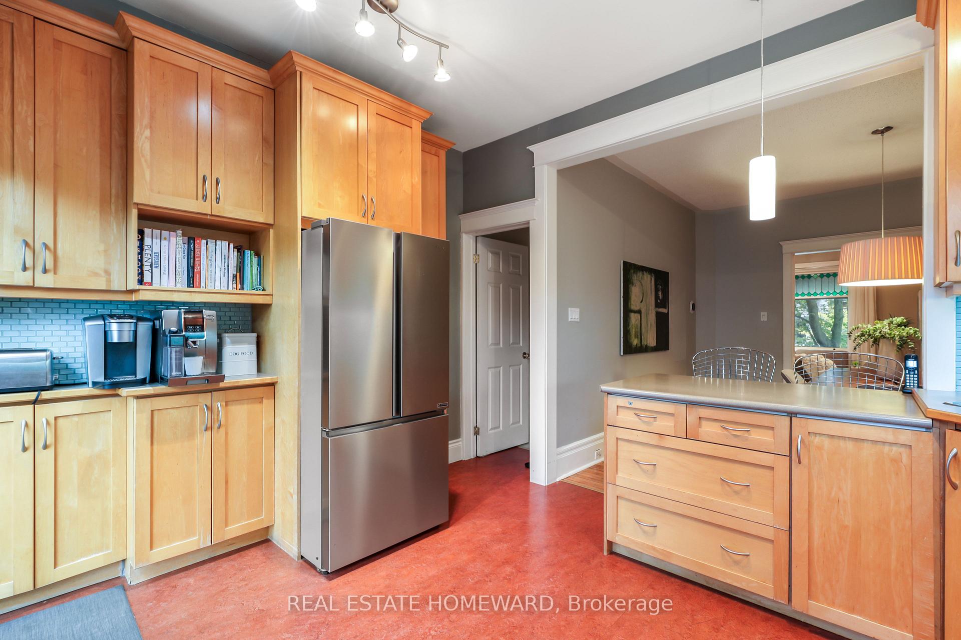 Photo 19 of 207 Waverley Road, Toronto, The Beaches — HOMEH