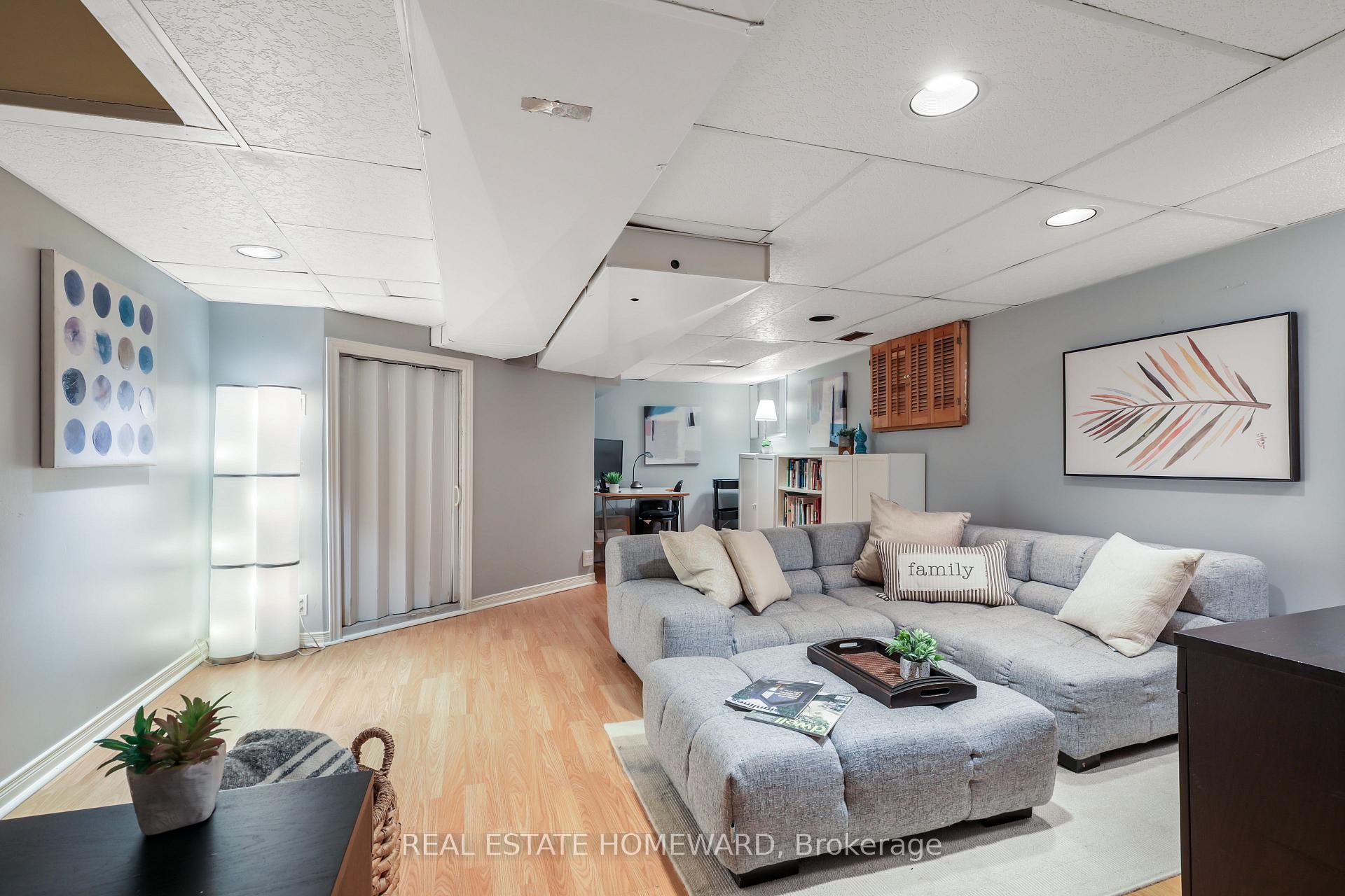 Photo 29 of 207 Waverley Road, Toronto, The Beaches — HOMEH