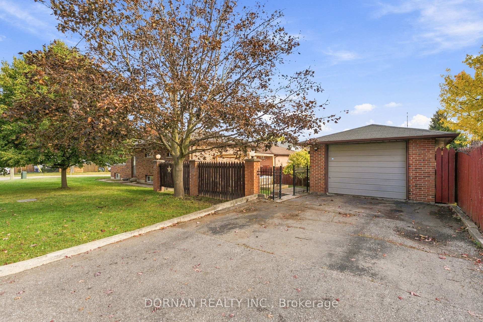 Photo 3 of 189 Hibbert Avenue, Oshawa, Vanier — HOMEH