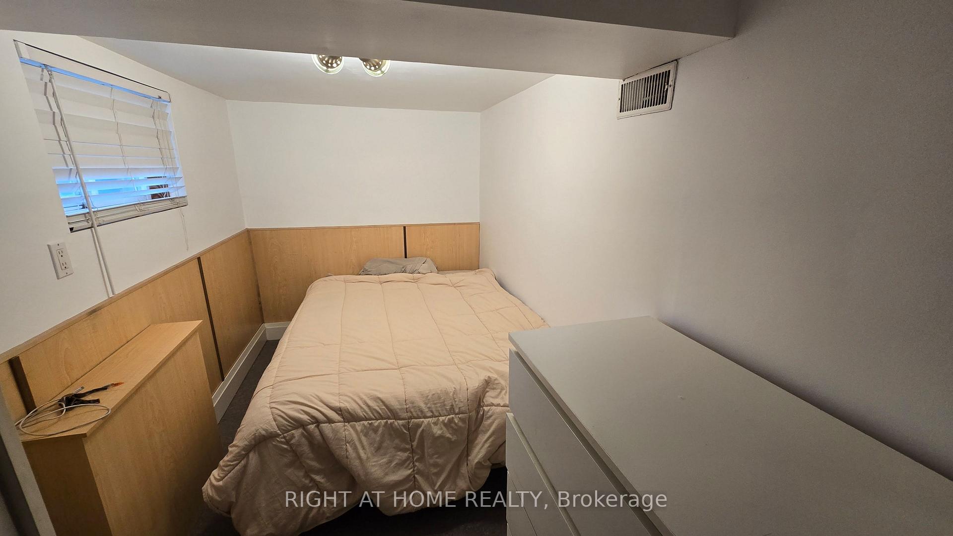 Photo 6 of 261 Grace Street, Toronto, Palmerston-Little Italy — HOMEH