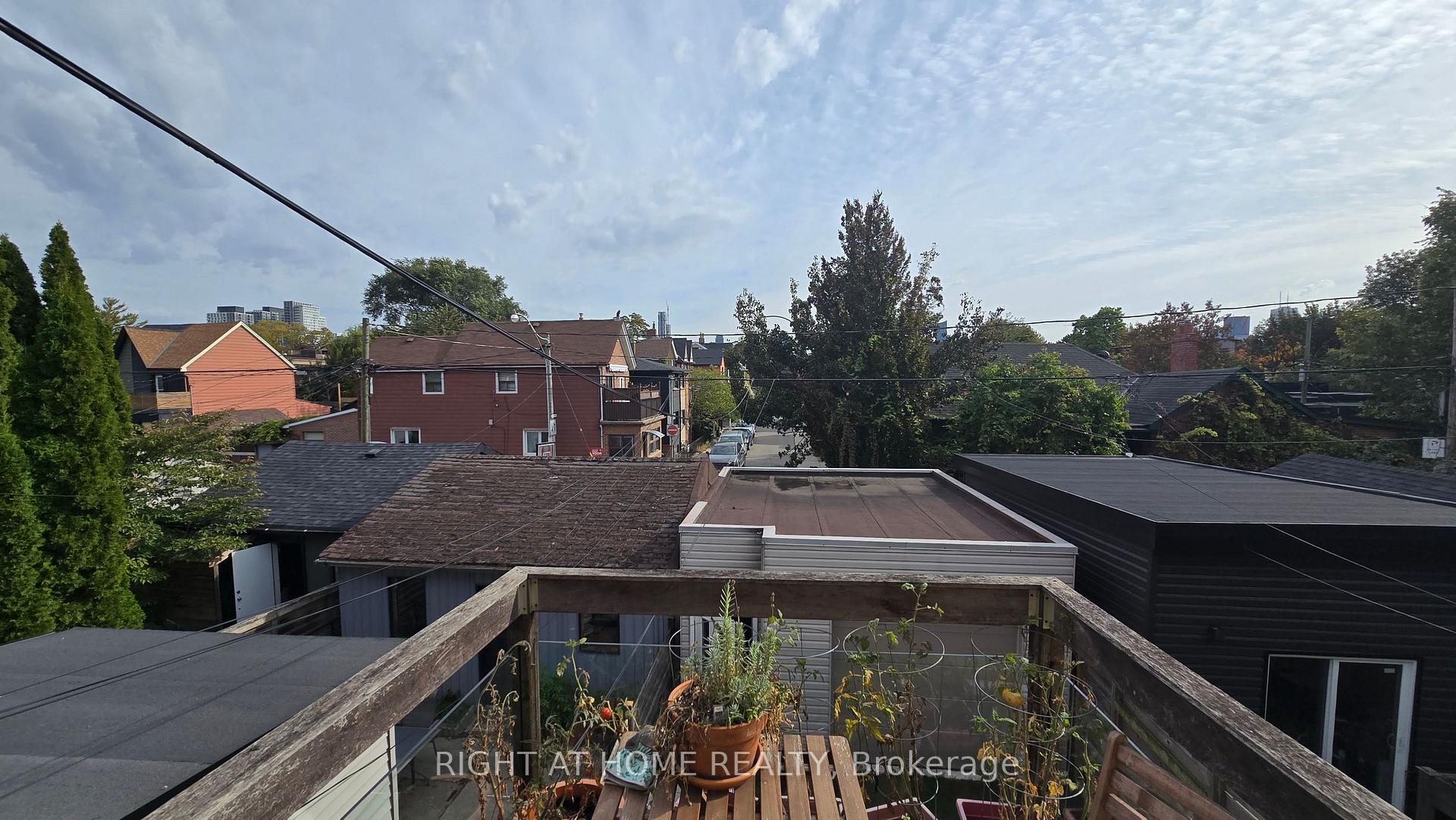 Photo 9 of 261 Grace Street, Toronto, Palmerston-Little Italy — HOMEH