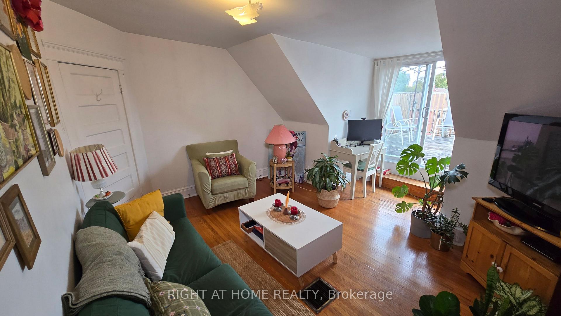 Photo 27 of 261 Grace Street, Toronto, Palmerston-Little Italy — HOMEH