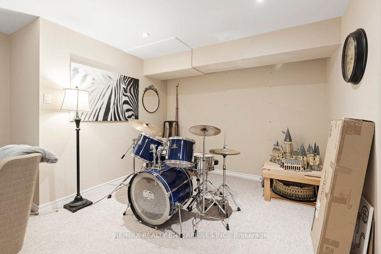 Photo 31 of Unit 117, 2055 Walkers Line, Burlington, Rose — HOMEH