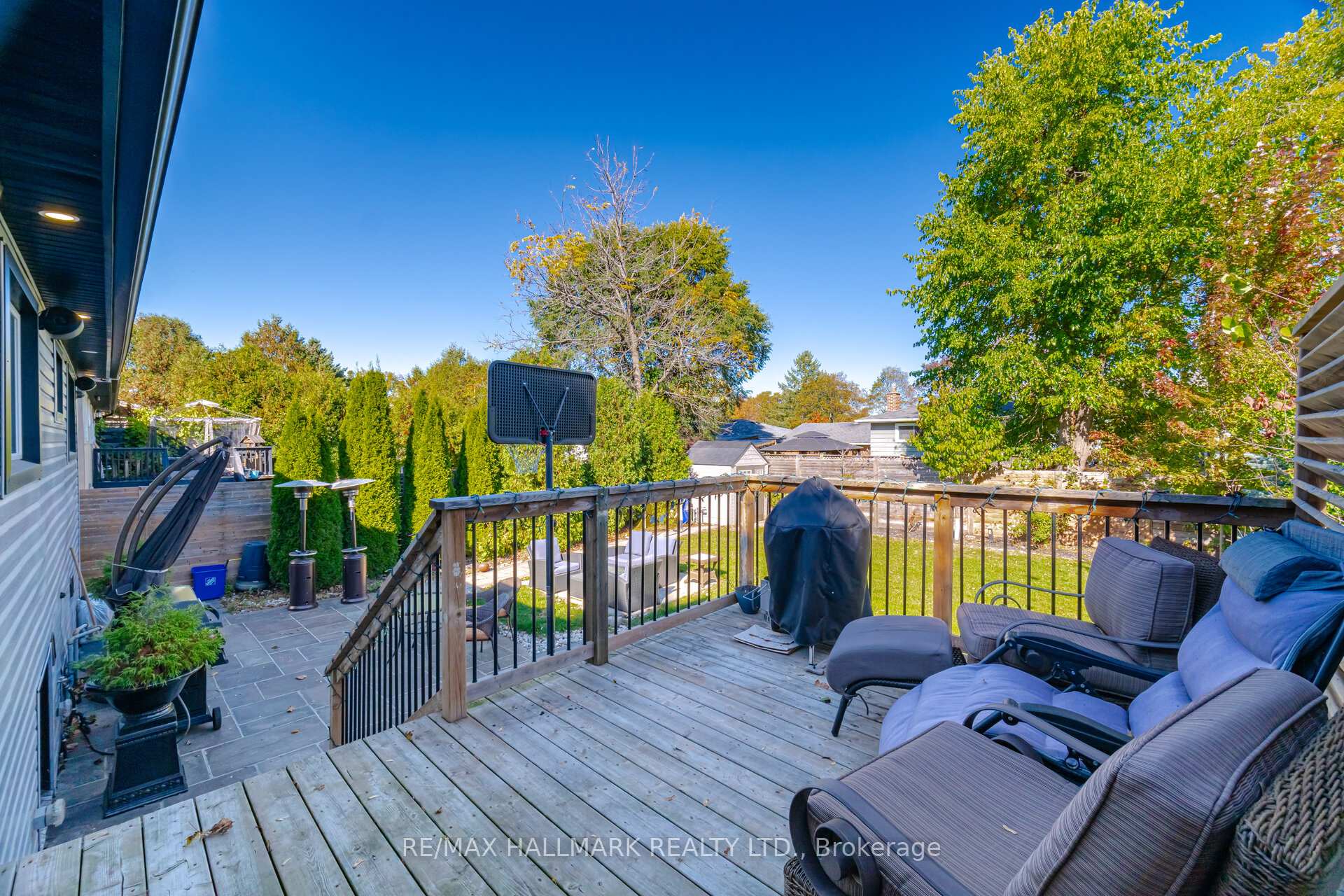 Photo 4 of 407 Bronte Road, Oakville, West — HOMEH