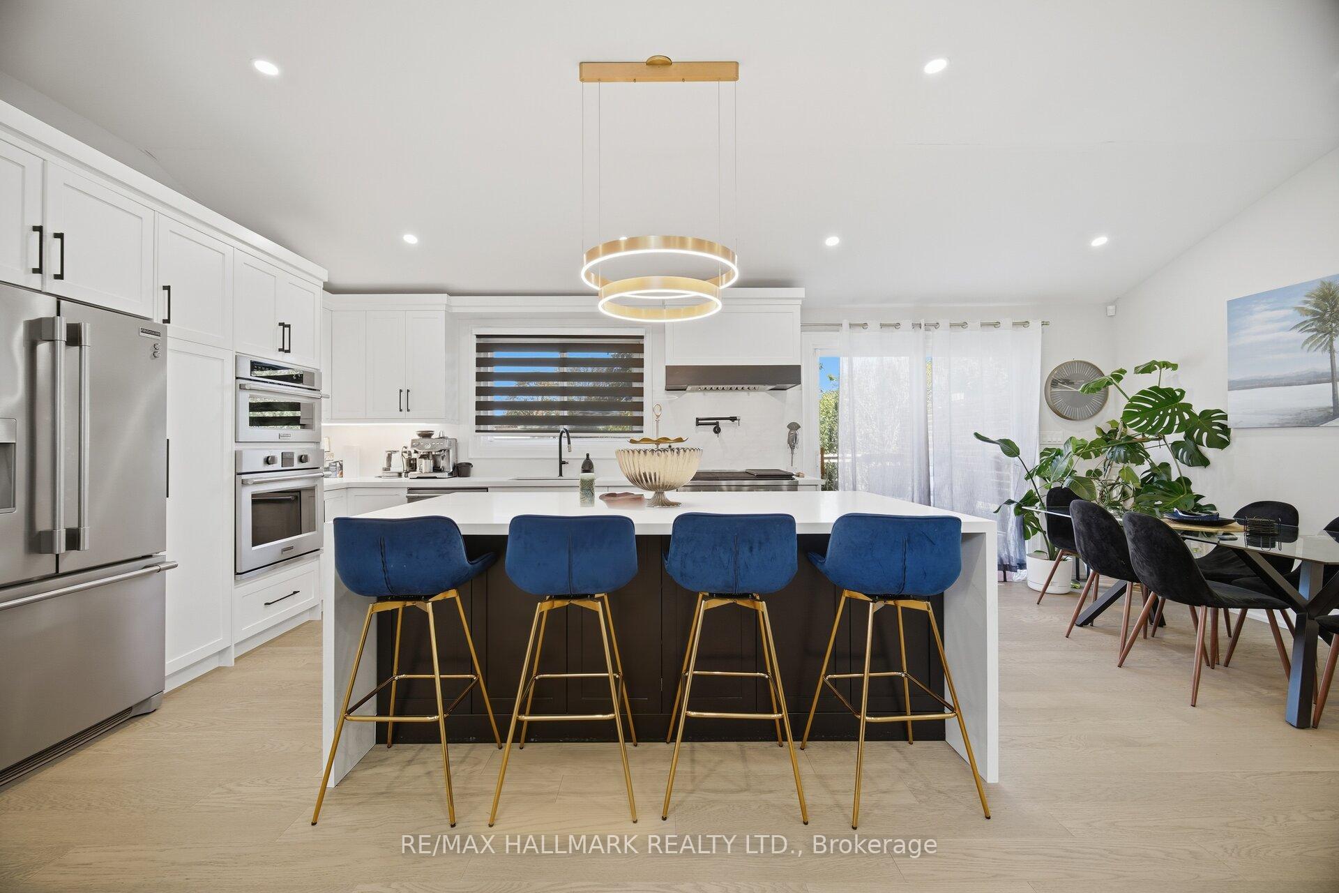 Photo 6 of 407 Bronte Road, Oakville, West — HOMEH