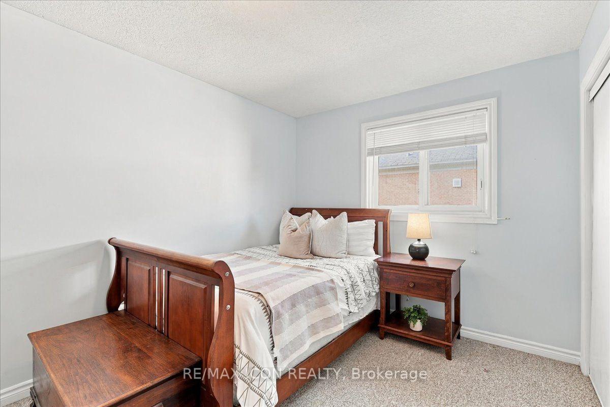 Photo 27 of 382 Mountain Laurel Crescent, Kitchener — HOMEH