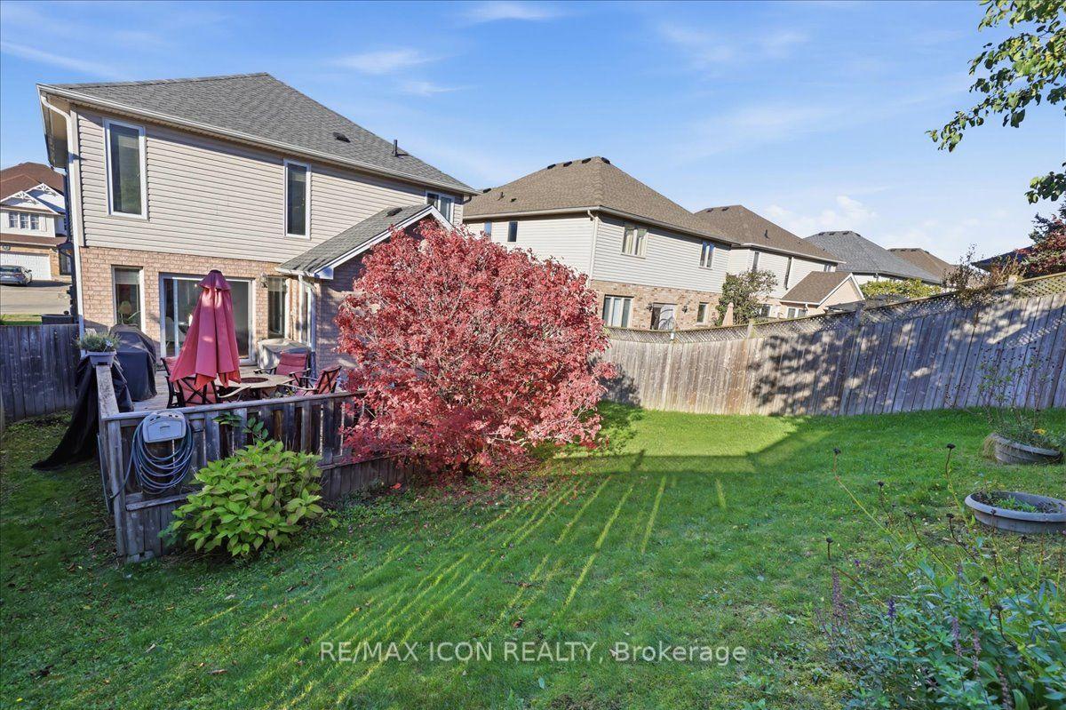 Photo 42 of 382 Mountain Laurel Crescent, Kitchener — HOMEH