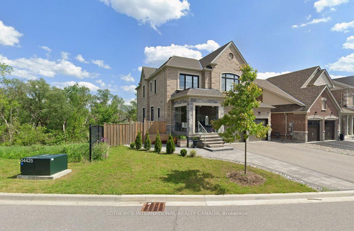 Photo 1 of 60 Sharonview Crescent, East Gwillimbury, Sharon — HOMEH