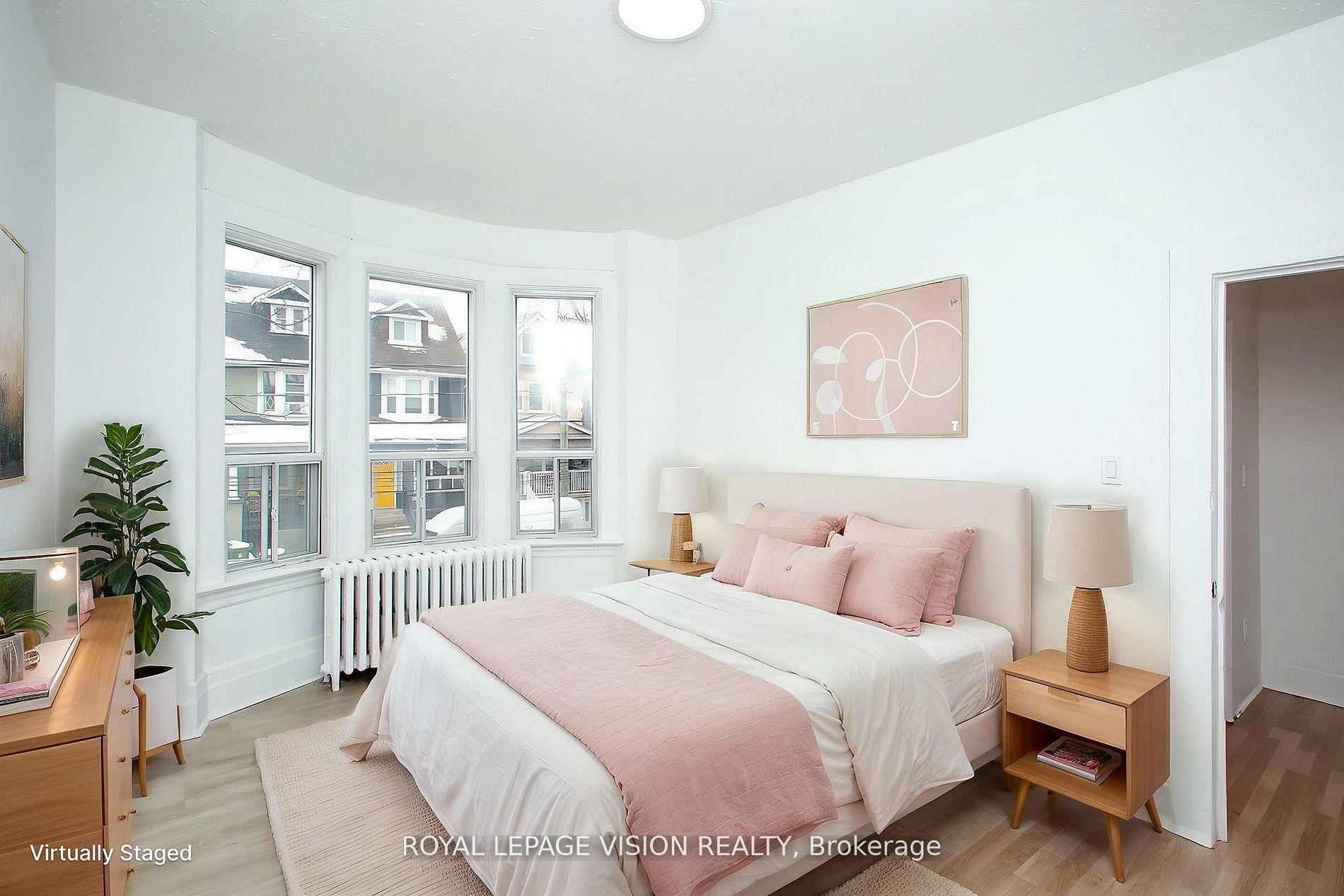 Photo 8 of Unit Upper, 819 Pape Avenue, Toronto, Danforth Village-East York — HOMEH