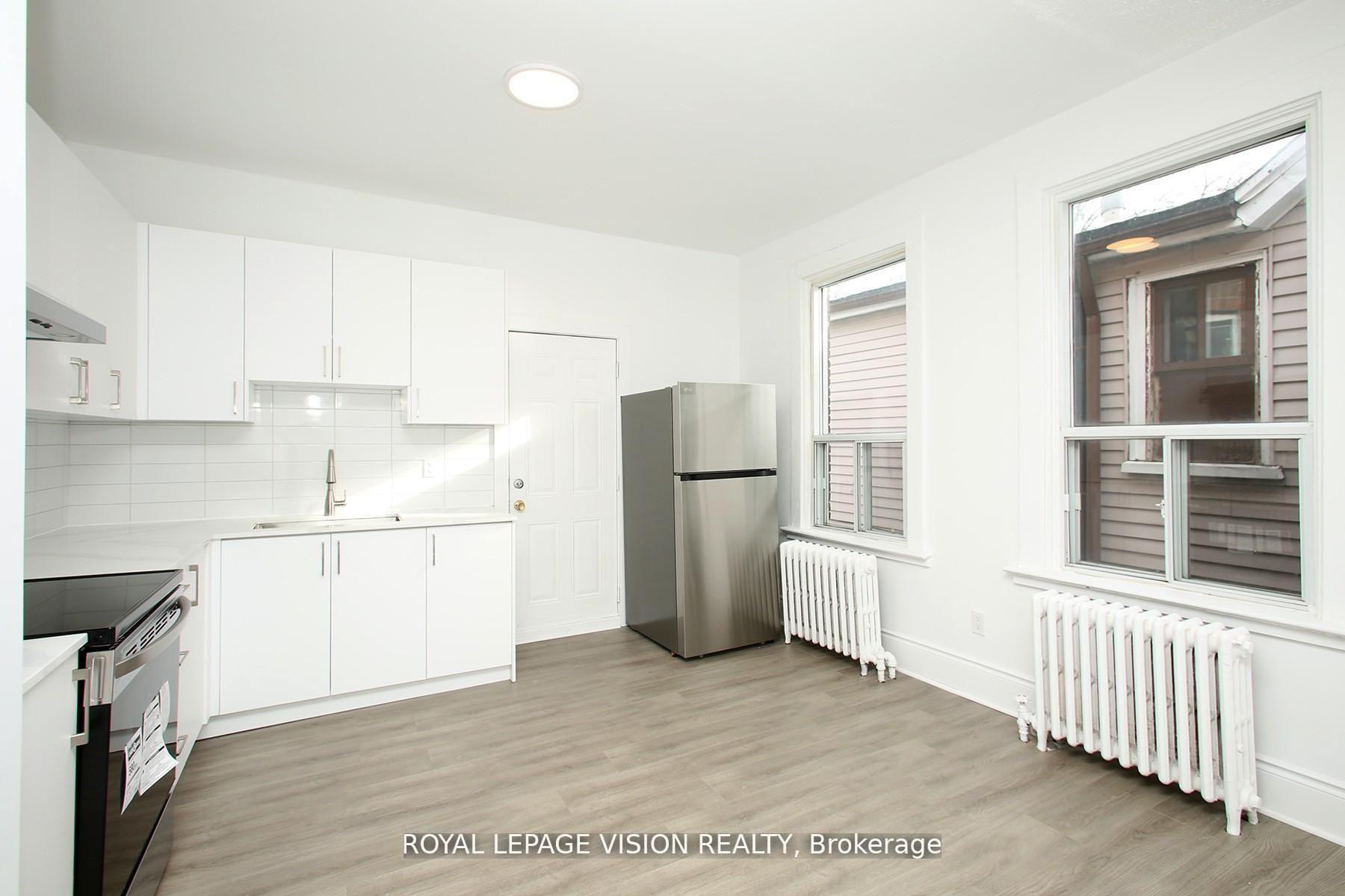 Photo 9 of Unit Upper, 819 Pape Avenue, Toronto, Danforth Village-East York — HOMEH
