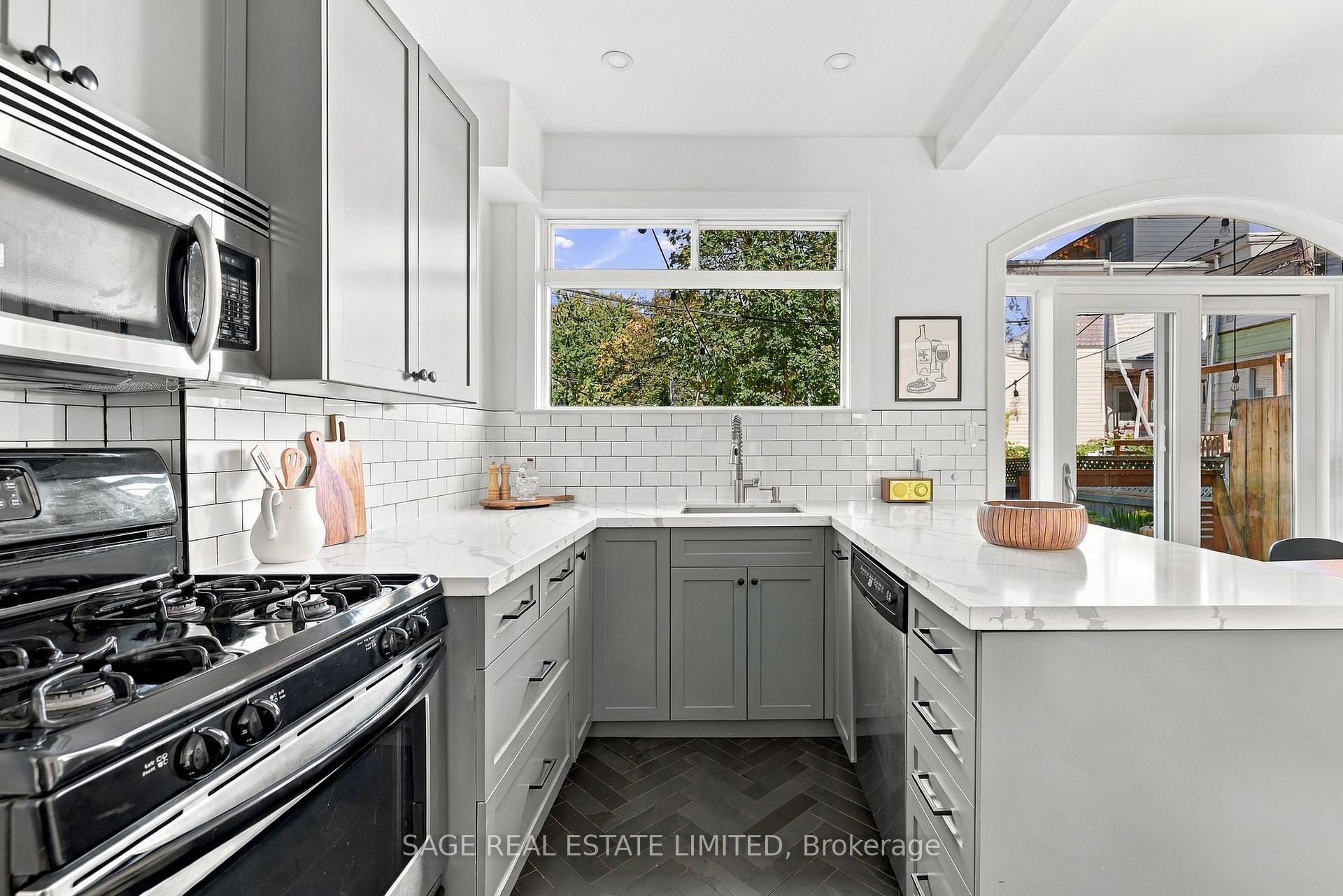 Photo 11 of 100 Dagmar Avenue, Toronto, South Riverdale — HOMEH