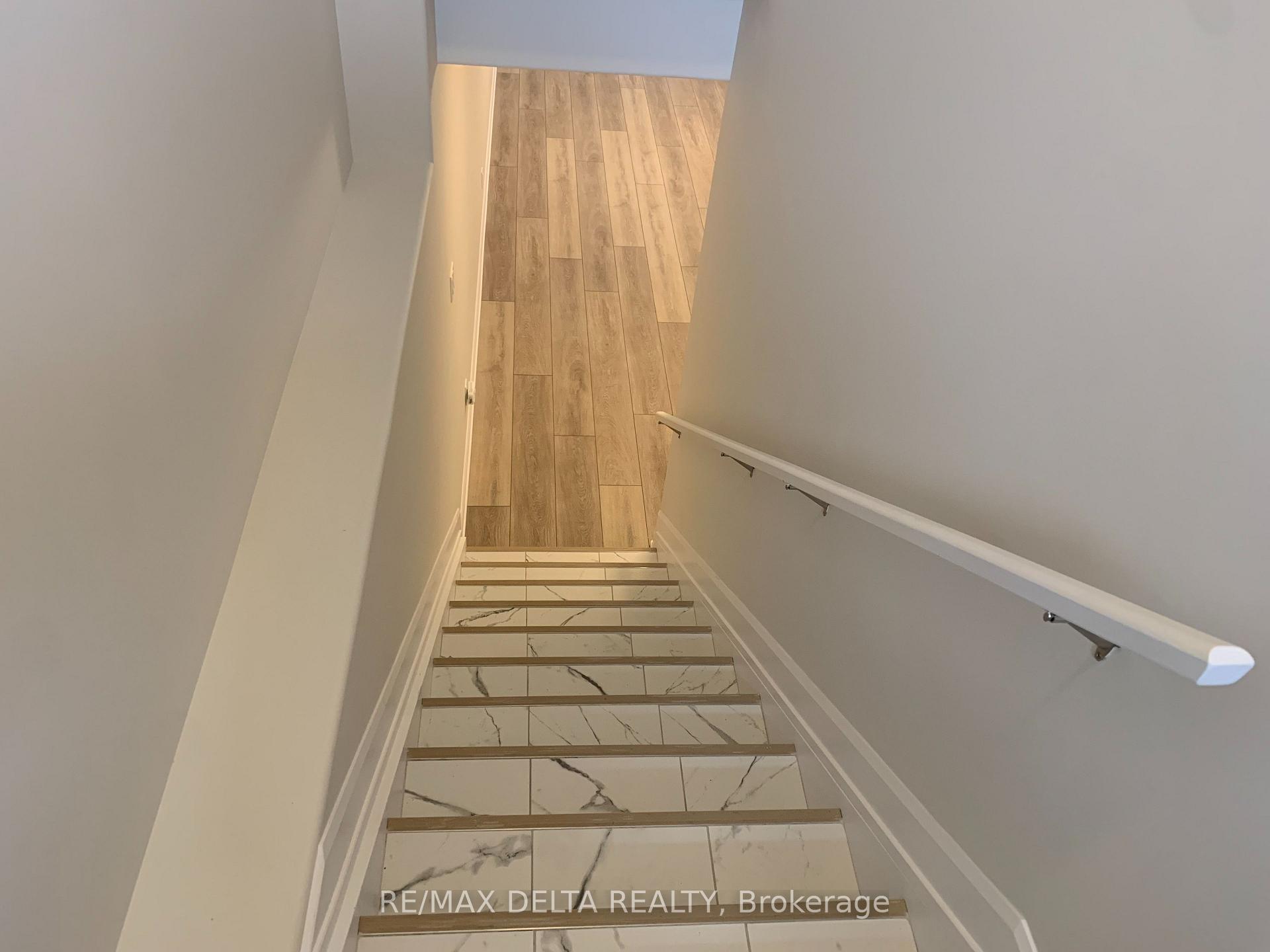 Photo 2 of Unit A, 930 Chablis Crescent, Russell, Embrun — HOMEH
