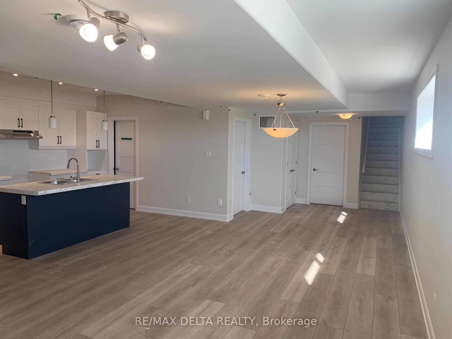 Photo 3 of Unit A, 930 Chablis Crescent, Russell, Embrun — HOMEH