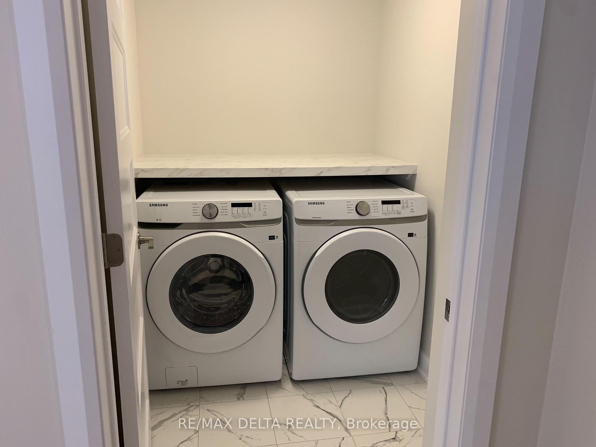Photo 5 of Unit A, 930 Chablis Crescent, Russell, Embrun — HOMEH