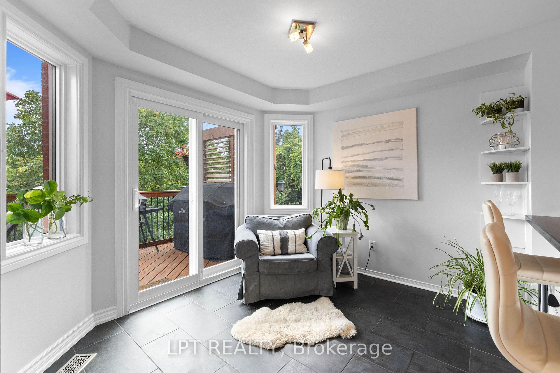 Photo 13 of 370 Silken Laumann Drive, Newmarket, Stonehaven-Wyndham — HOMEH