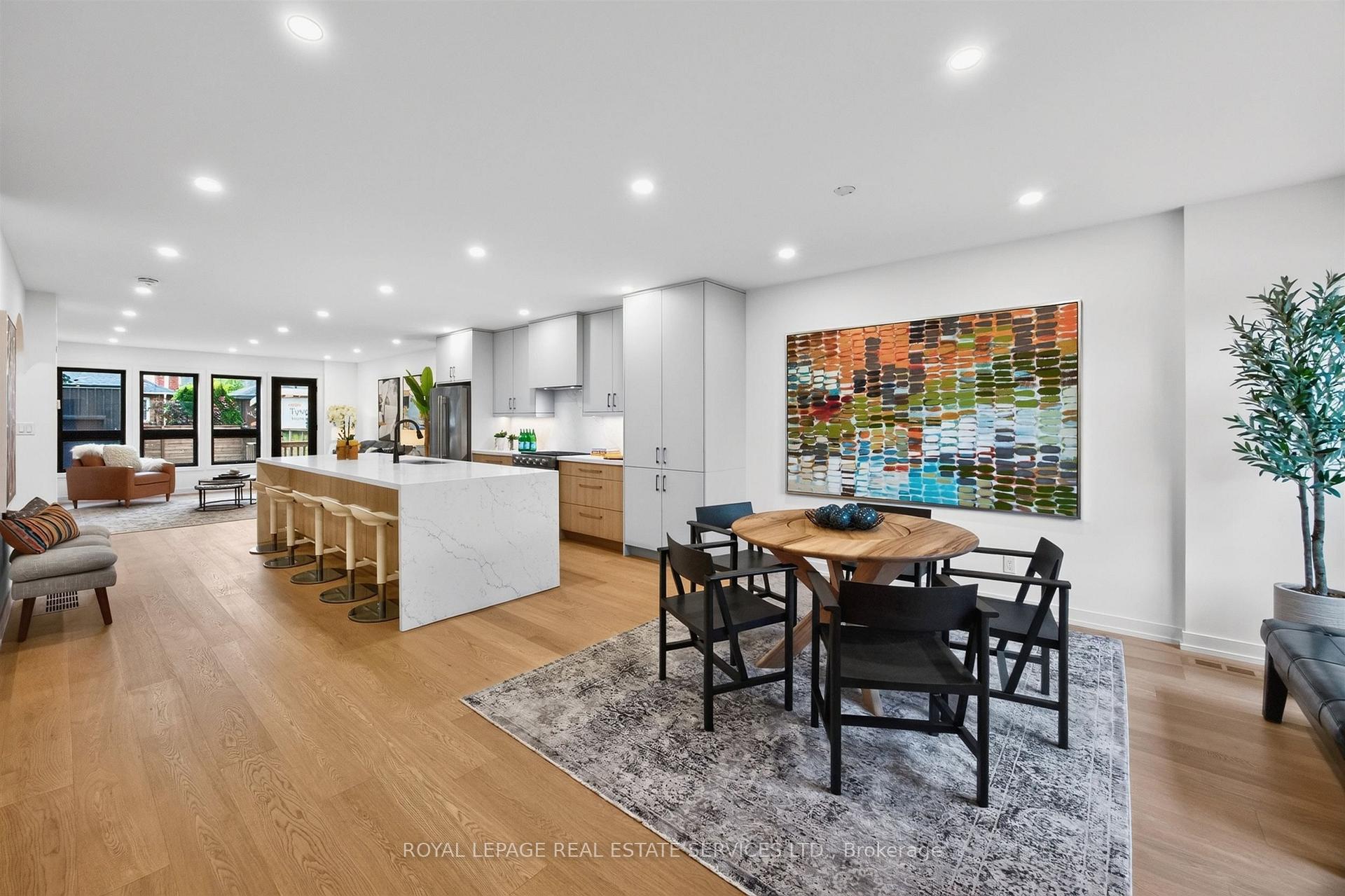 Photo 5 of 139 Priscilla Avenue, Toronto, Runnymede-Bloor West Village — HOMEH