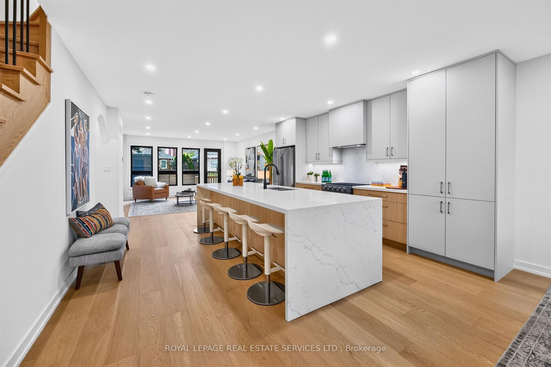 Photo 8 of 139 Priscilla Avenue, Toronto, Runnymede-Bloor West Village — HOMEH