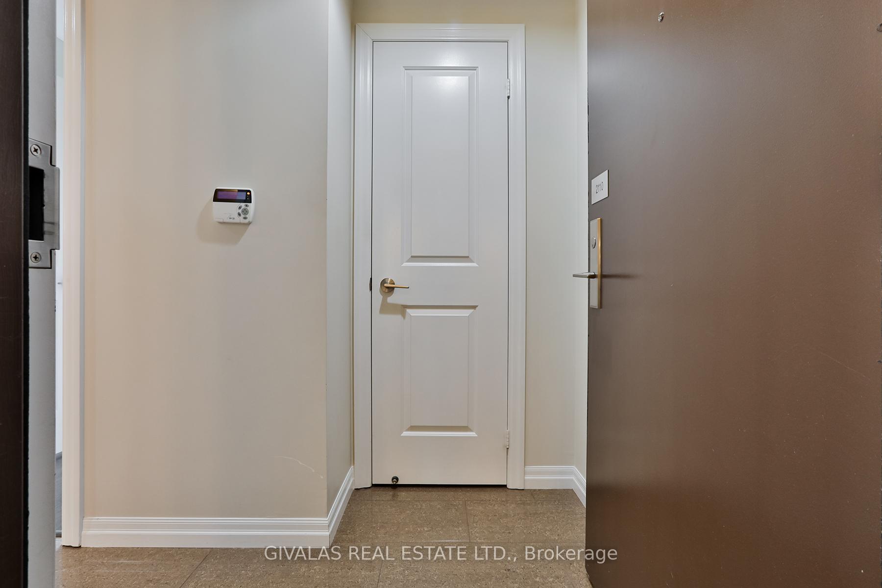 Photo 4 of Unit 2110, 30 Herons Hill Way, North York, Henry Farm — HOMEH