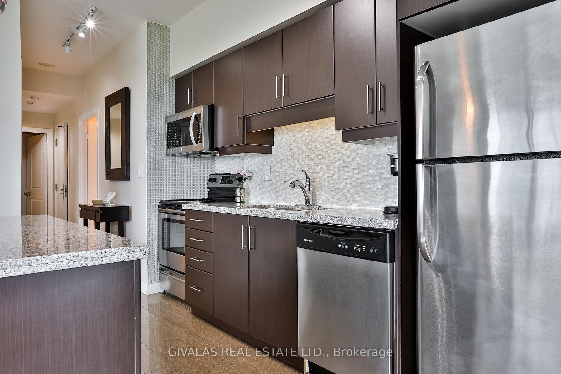 Photo 14 of Unit 2110, 30 Herons Hill Way, North York, Henry Farm — HOMEH