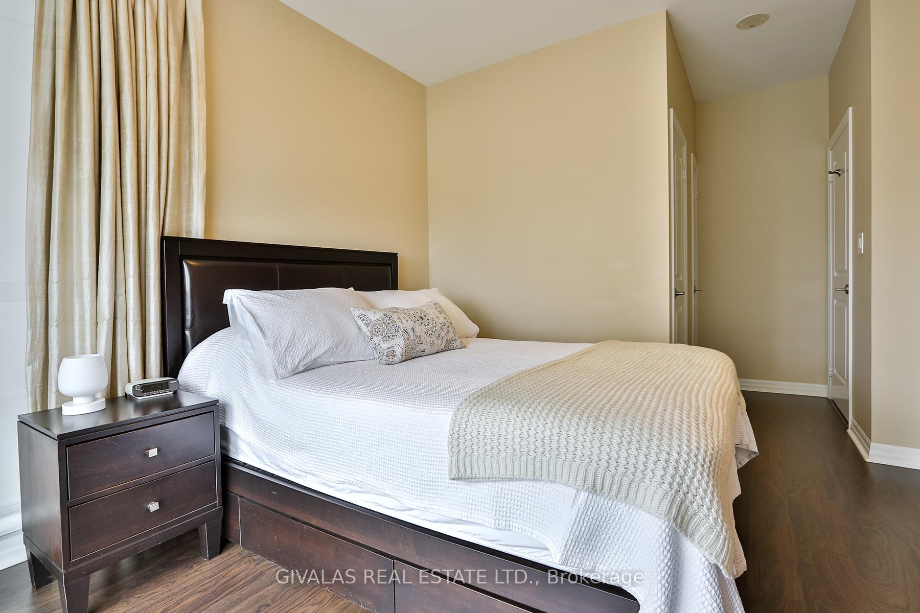 Photo 23 of Unit 2110, 30 Herons Hill Way, North York, Henry Farm — HOMEH