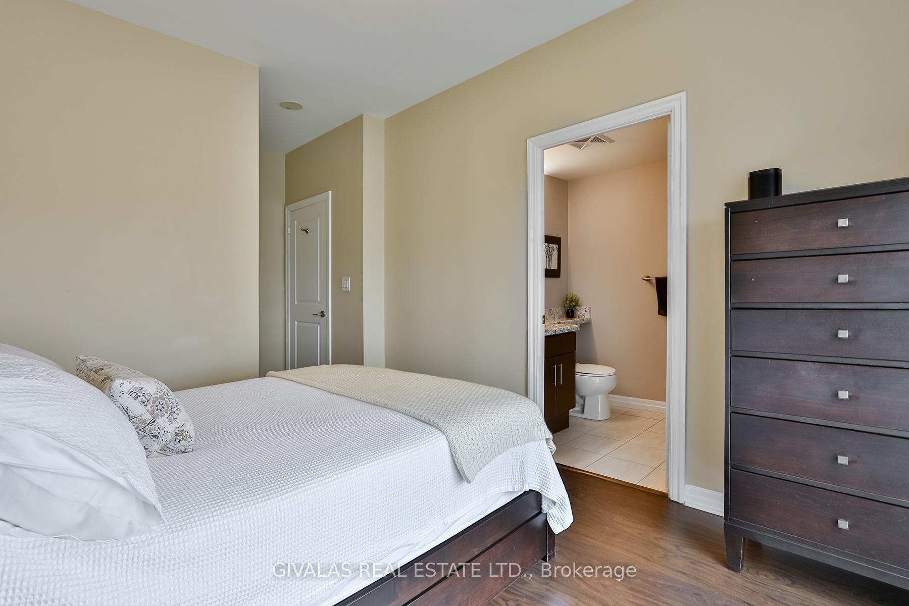 Photo 24 of Unit 2110, 30 Herons Hill Way, North York, Henry Farm — HOMEH
