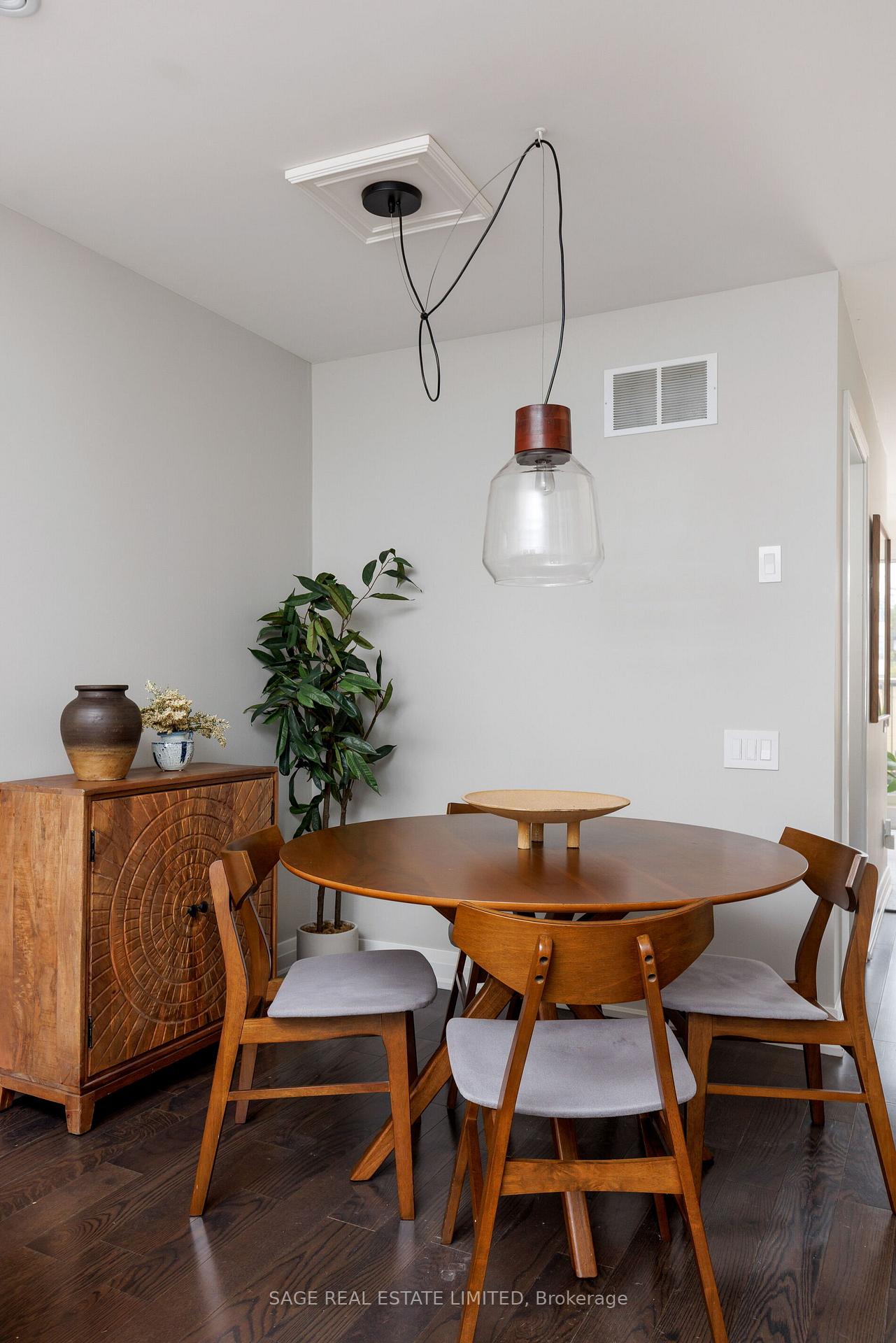 Photo 17 of Unit TH06, 140 Bathurst Street, Toronto, Niagara — HOMEH