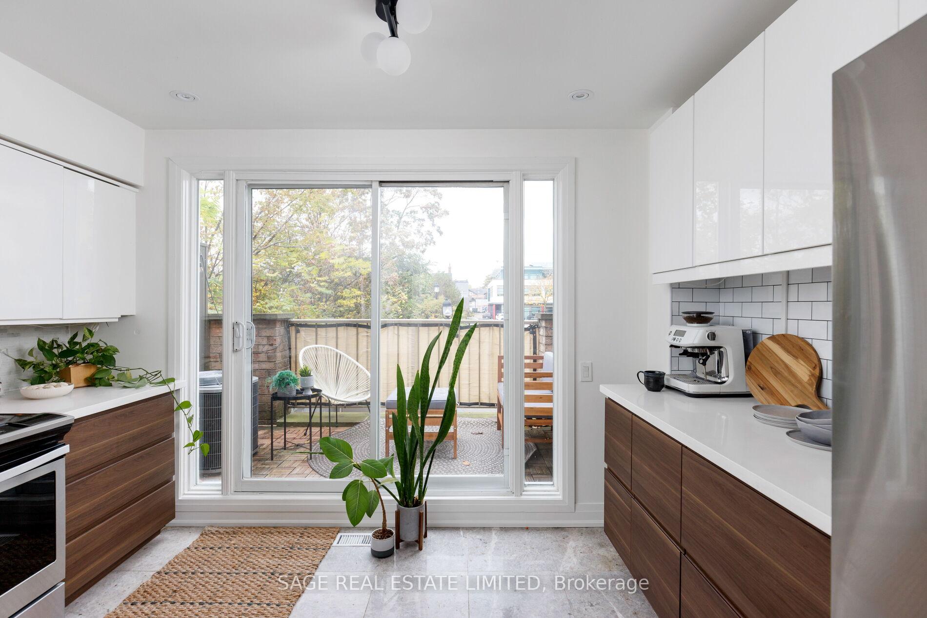 Photo 21 of Unit TH06, 140 Bathurst Street, Toronto, Niagara — HOMEH