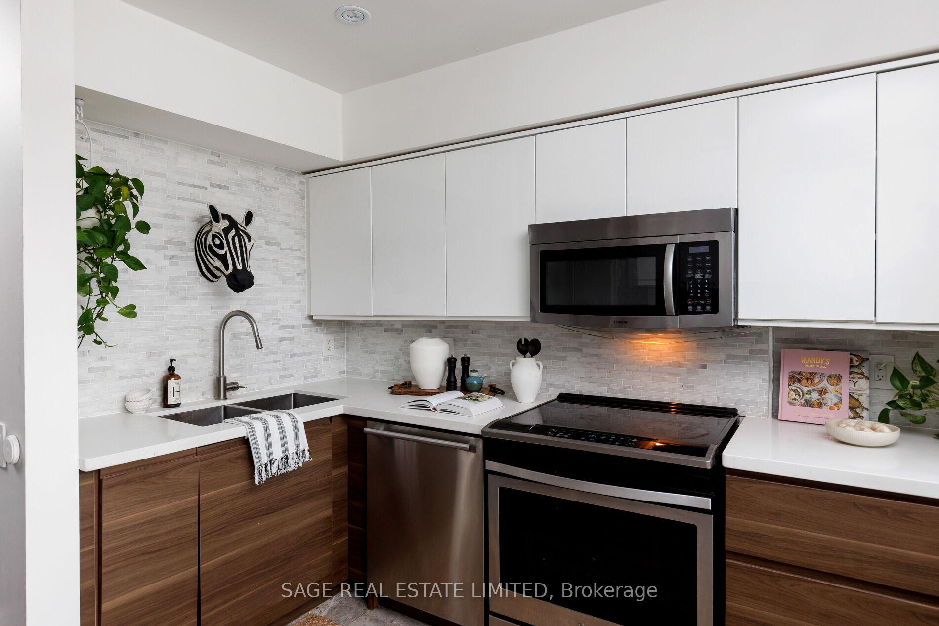 Photo 23 of Unit TH06, 140 Bathurst Street, Toronto, Niagara — HOMEH