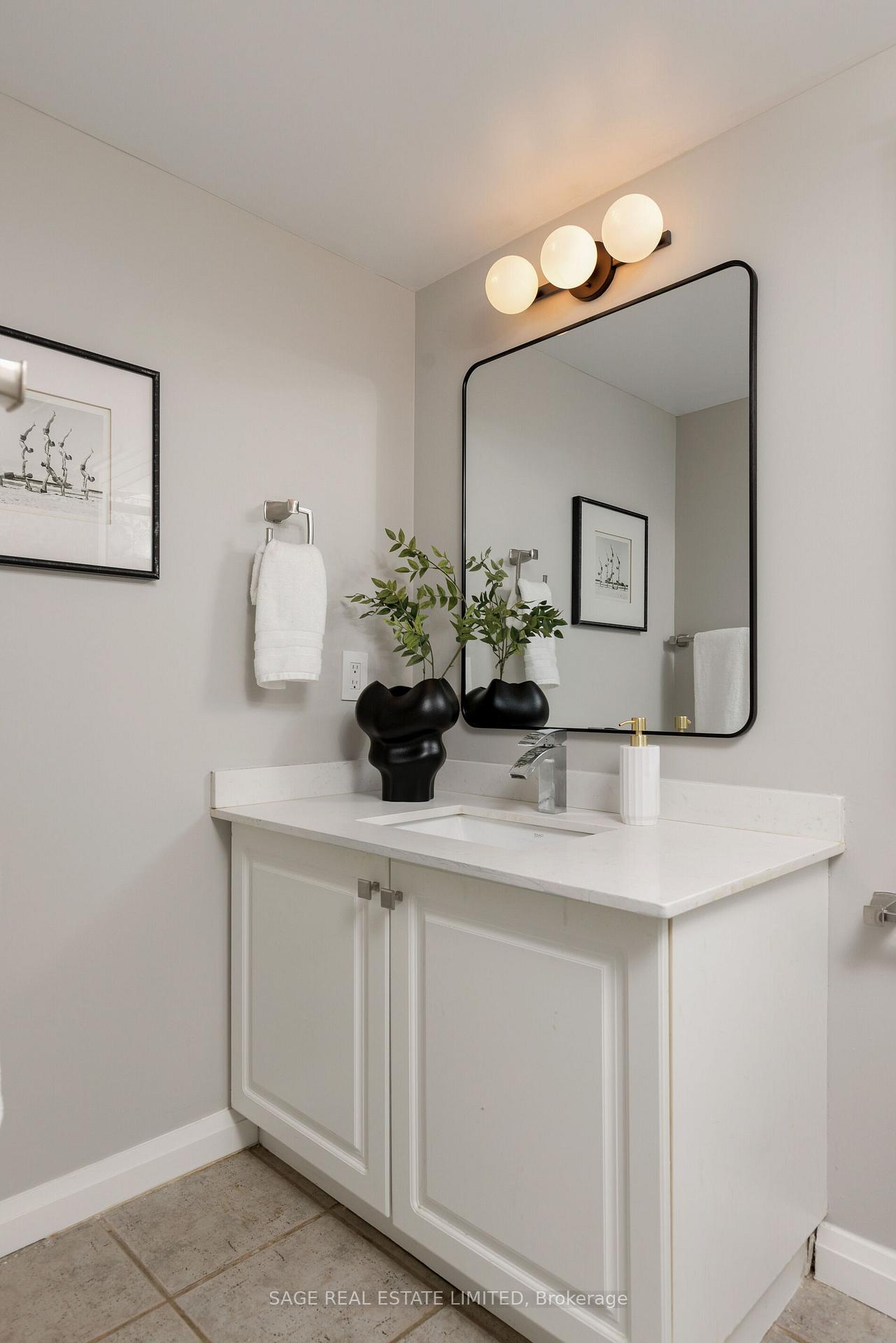 Photo 41 of Unit TH06, 140 Bathurst Street, Toronto, Niagara — HOMEH