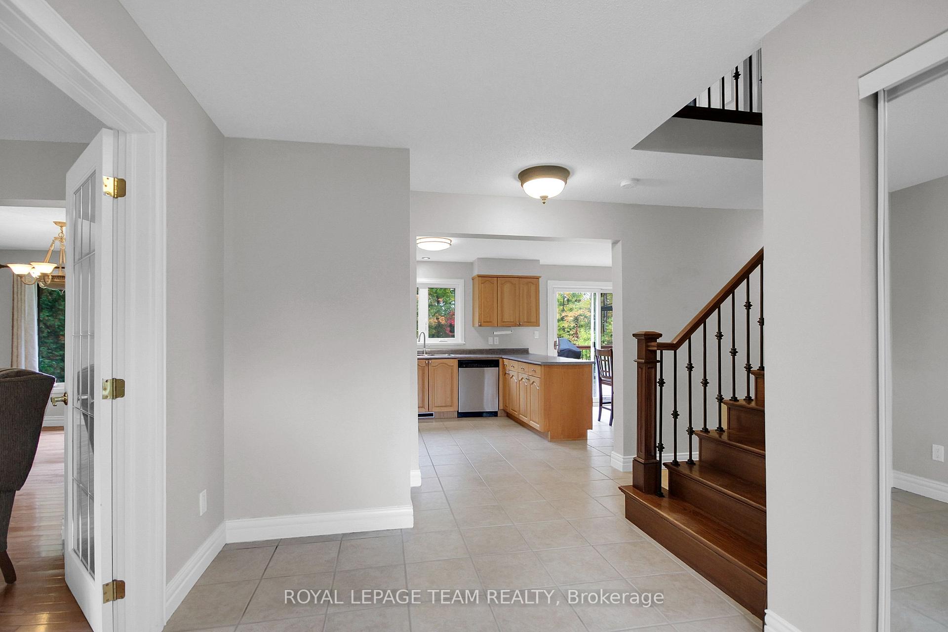 Photo 3 of 7089 Bush Drive, Ottawa, Greely — HOMEH