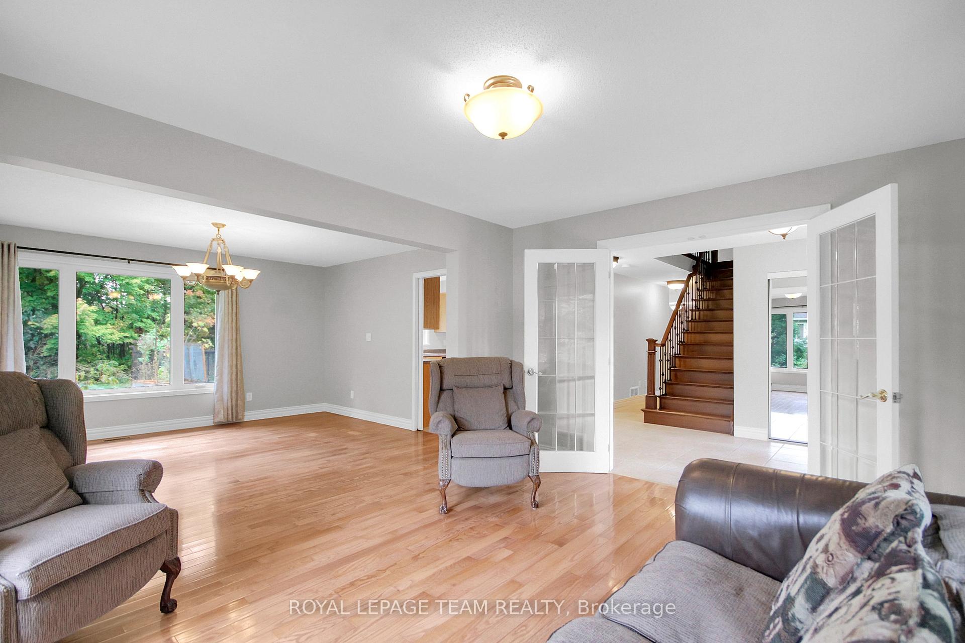 Photo 6 of 7089 Bush Drive, Ottawa, Greely — HOMEH