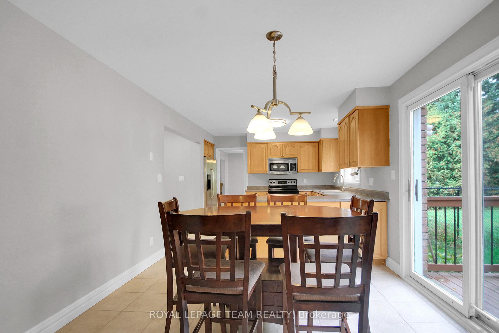 Photo 14 of 7089 Bush Drive, Ottawa, Greely — HOMEH