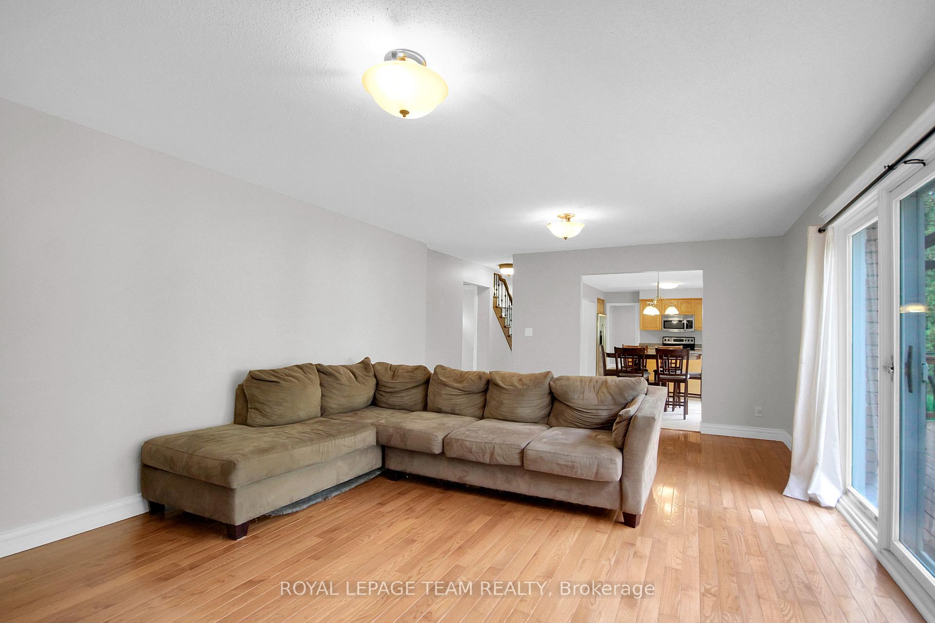 Photo 15 of 7089 Bush Drive, Ottawa, Greely — HOMEH