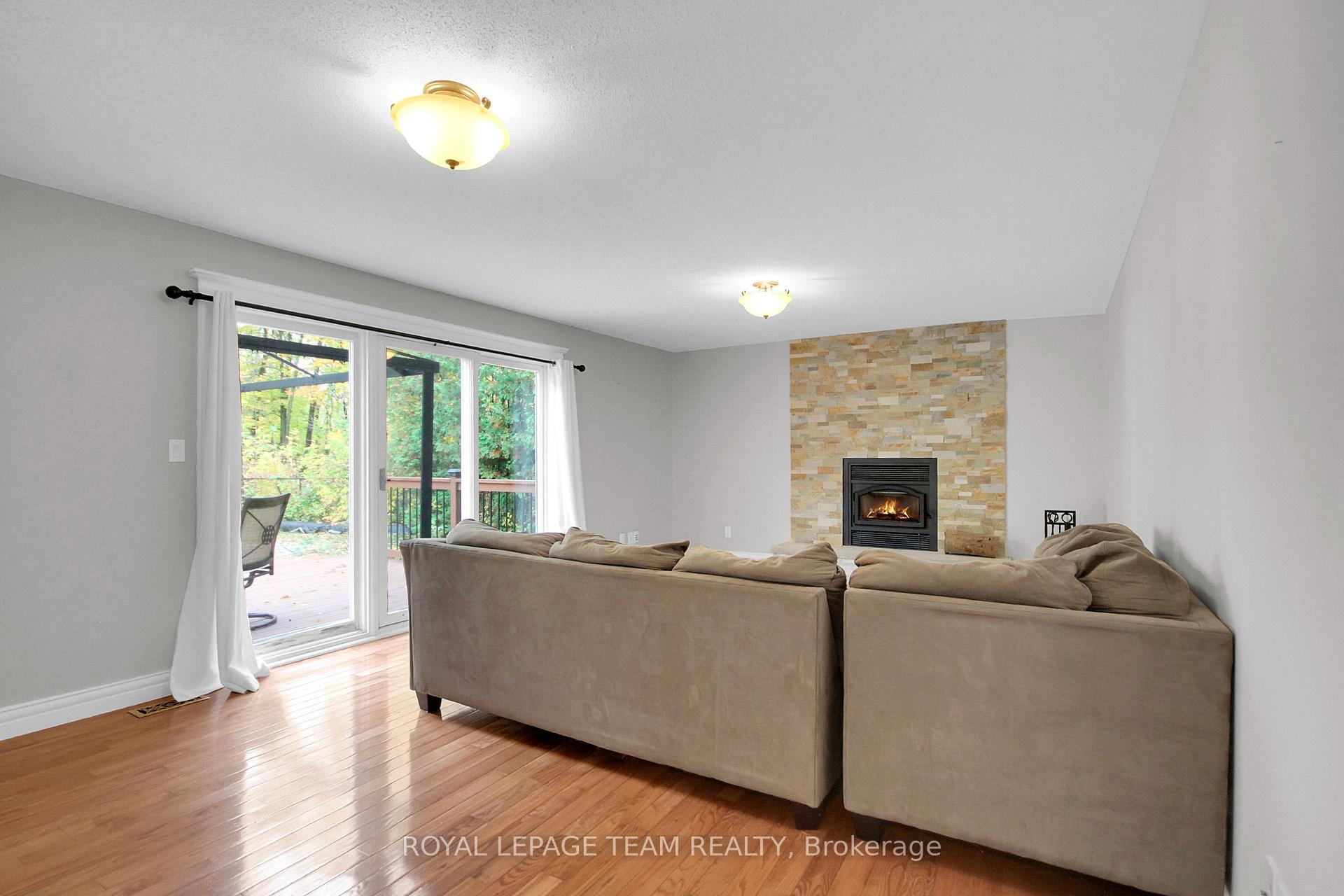 Photo 16 of 7089 Bush Drive, Ottawa, Greely — HOMEH