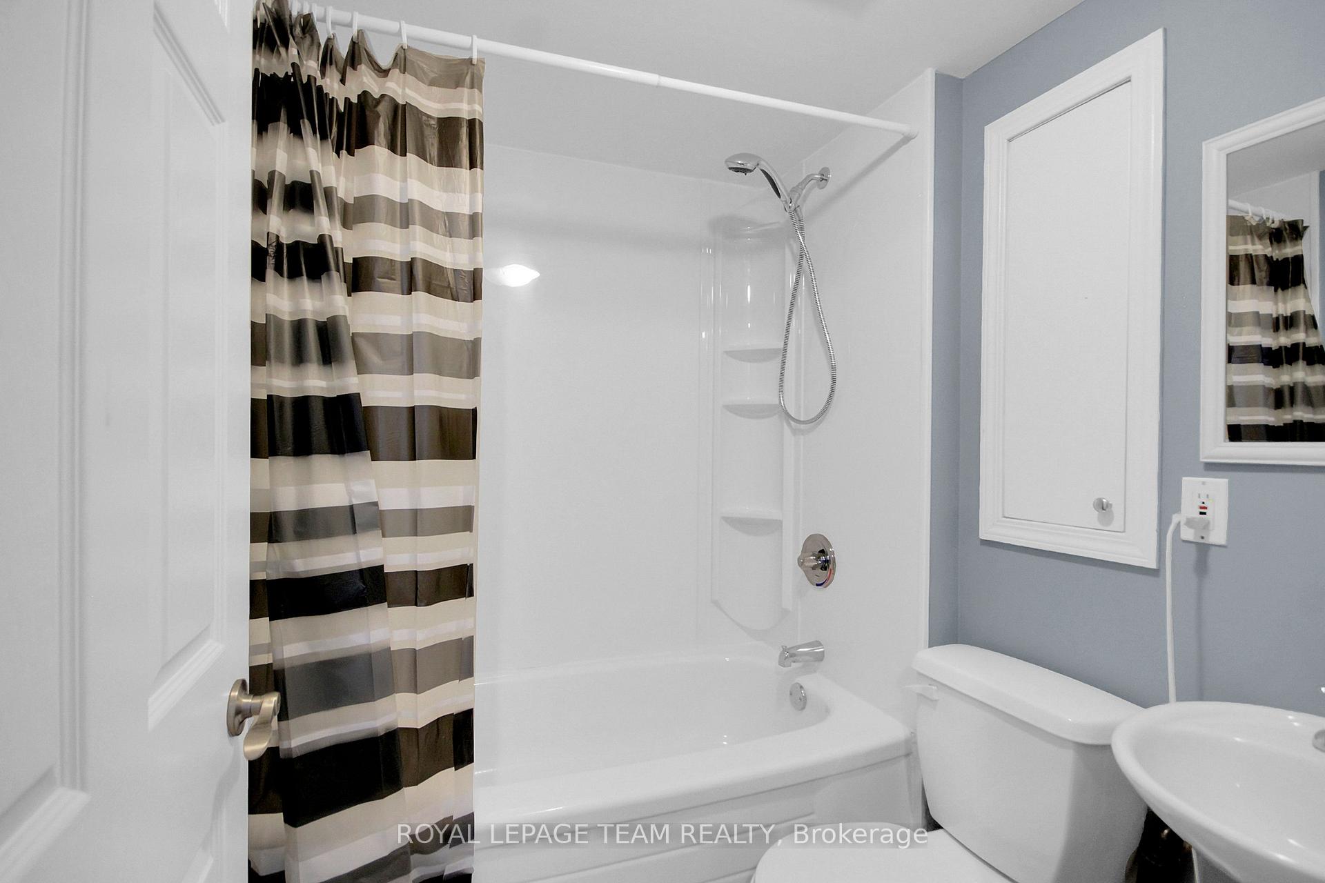 Photo 39 of 7089 Bush Drive, Ottawa, Greely — HOMEH