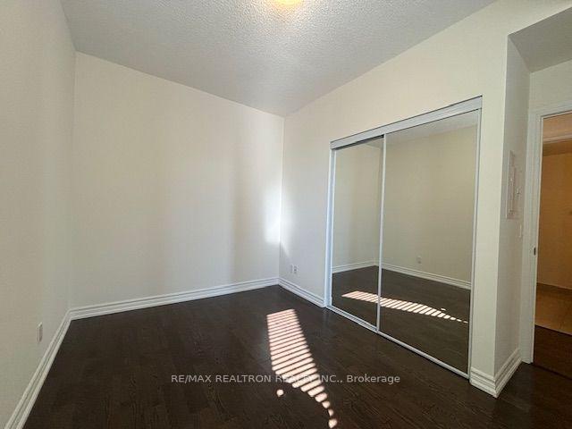 Photo 20 of Unit 422, 23 Glebe Road W, Toronto, Yonge-Eglinton — HOMEH
