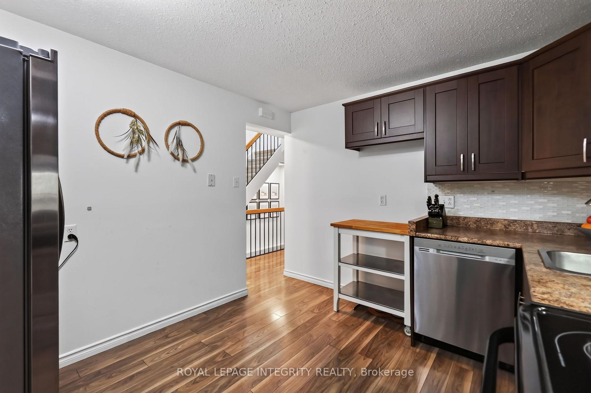Photo 8 of 1723 Lafrance Drive, Ottawa, Queenswood Heights South — HOMEH