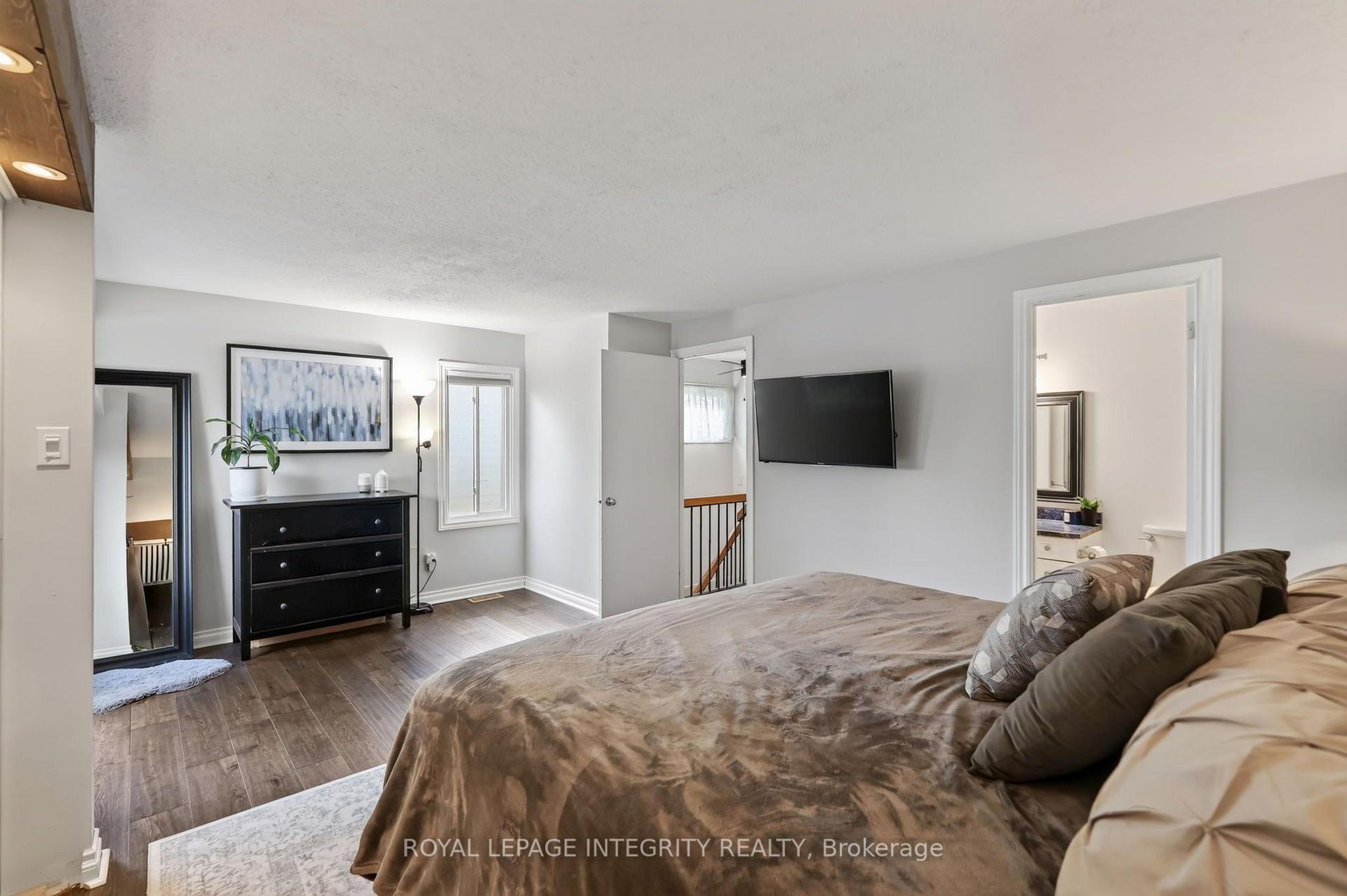 Photo 24 of 1723 Lafrance Drive, Ottawa, Queenswood Heights South — HOMEH