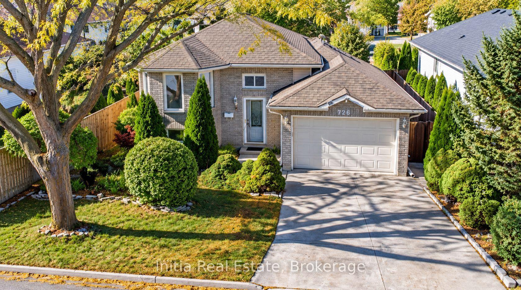 Photo 3 of 726 Sandison Street N, Windsor, Roseland East — HOMEH