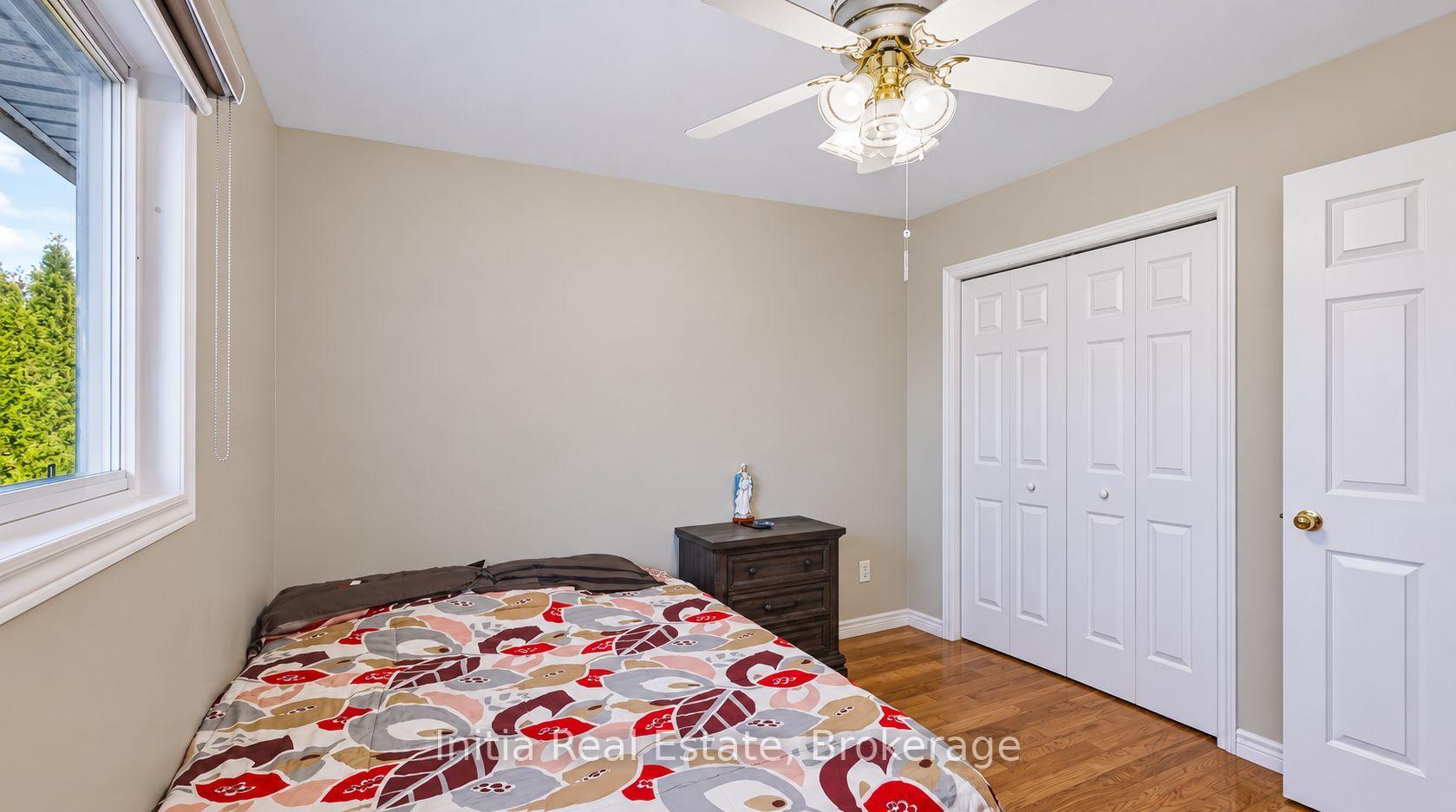 Photo 19 of 726 Sandison Street N, Windsor, Roseland East — HOMEH