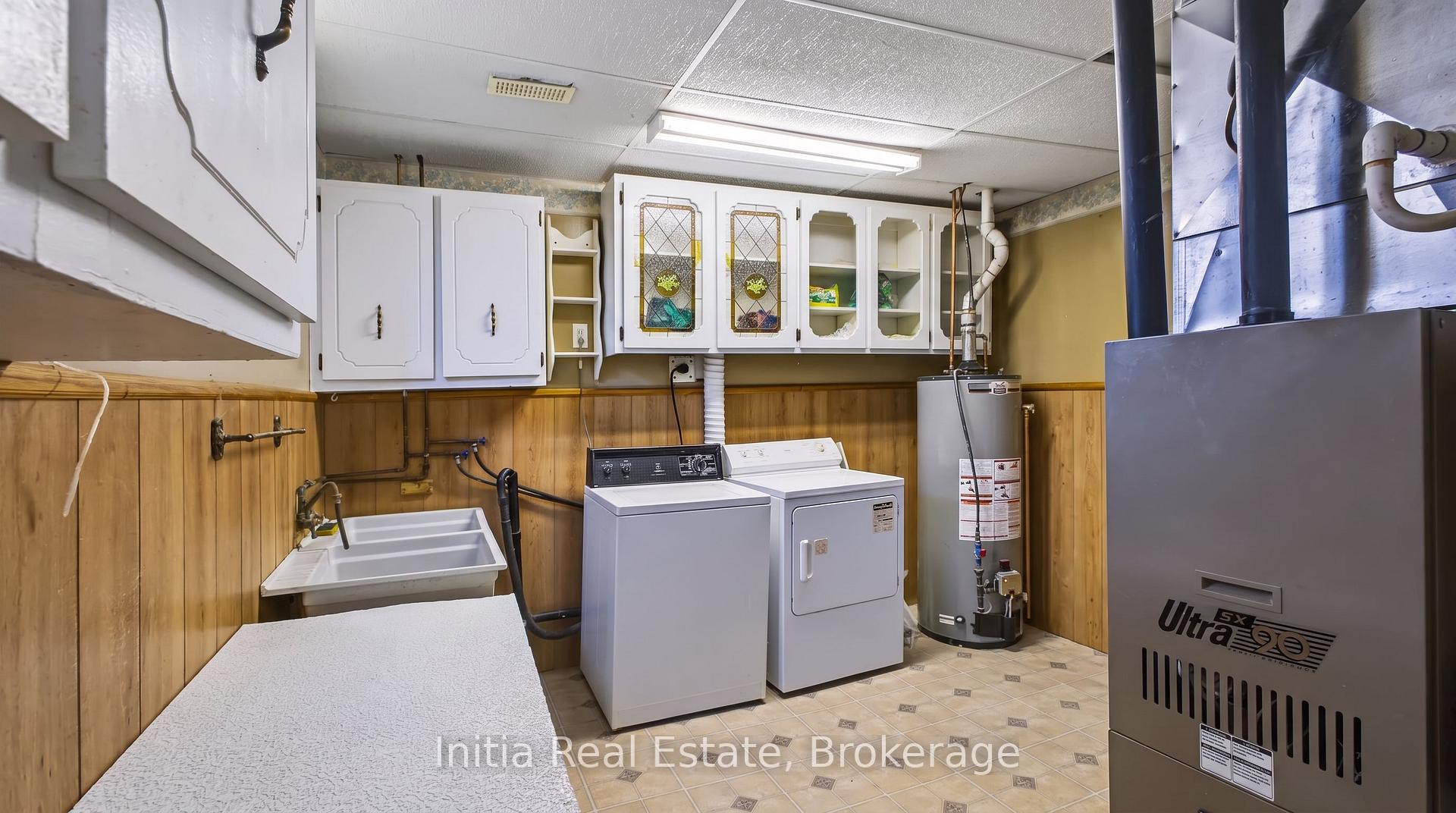 Photo 36 of 726 Sandison Street N, Windsor, Roseland East — HOMEH