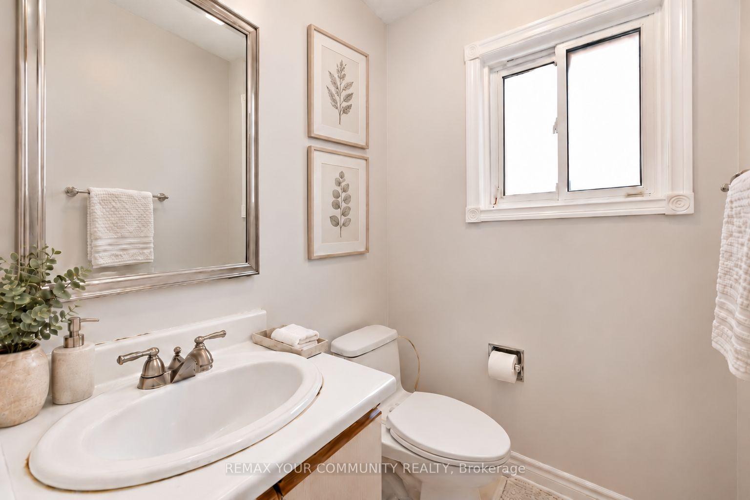 Photo 26 of 38 Muster Court, Markham, Buttonville — HOMEH
