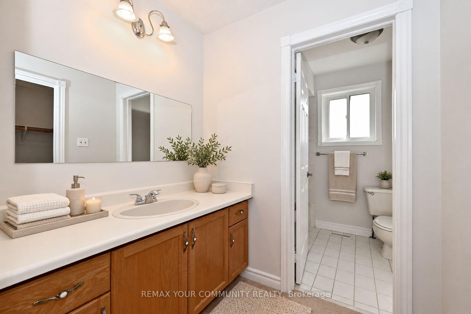 Photo 33 of 38 Muster Court, Markham, Buttonville — HOMEH